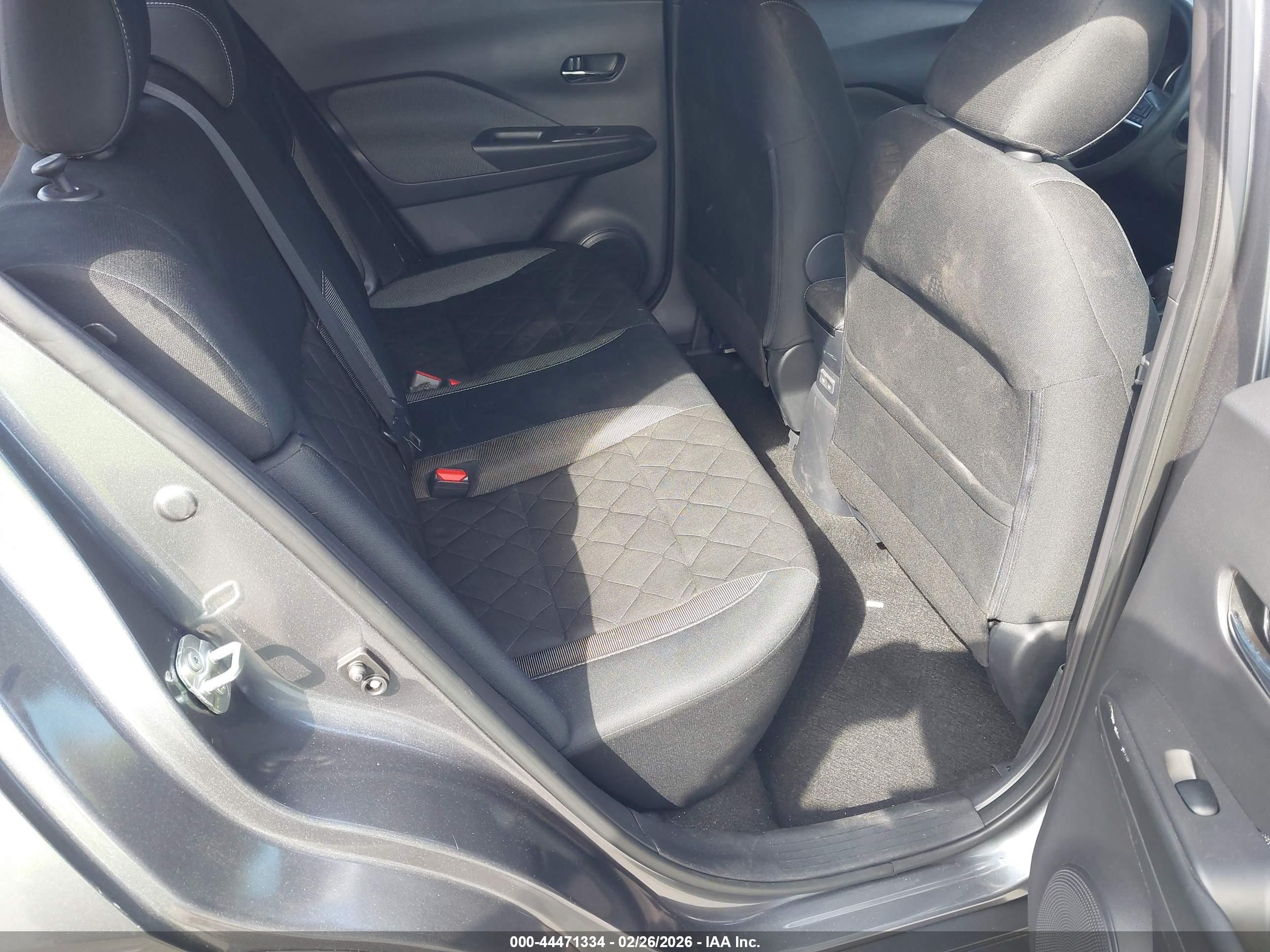 NISSAN KICKS image 8