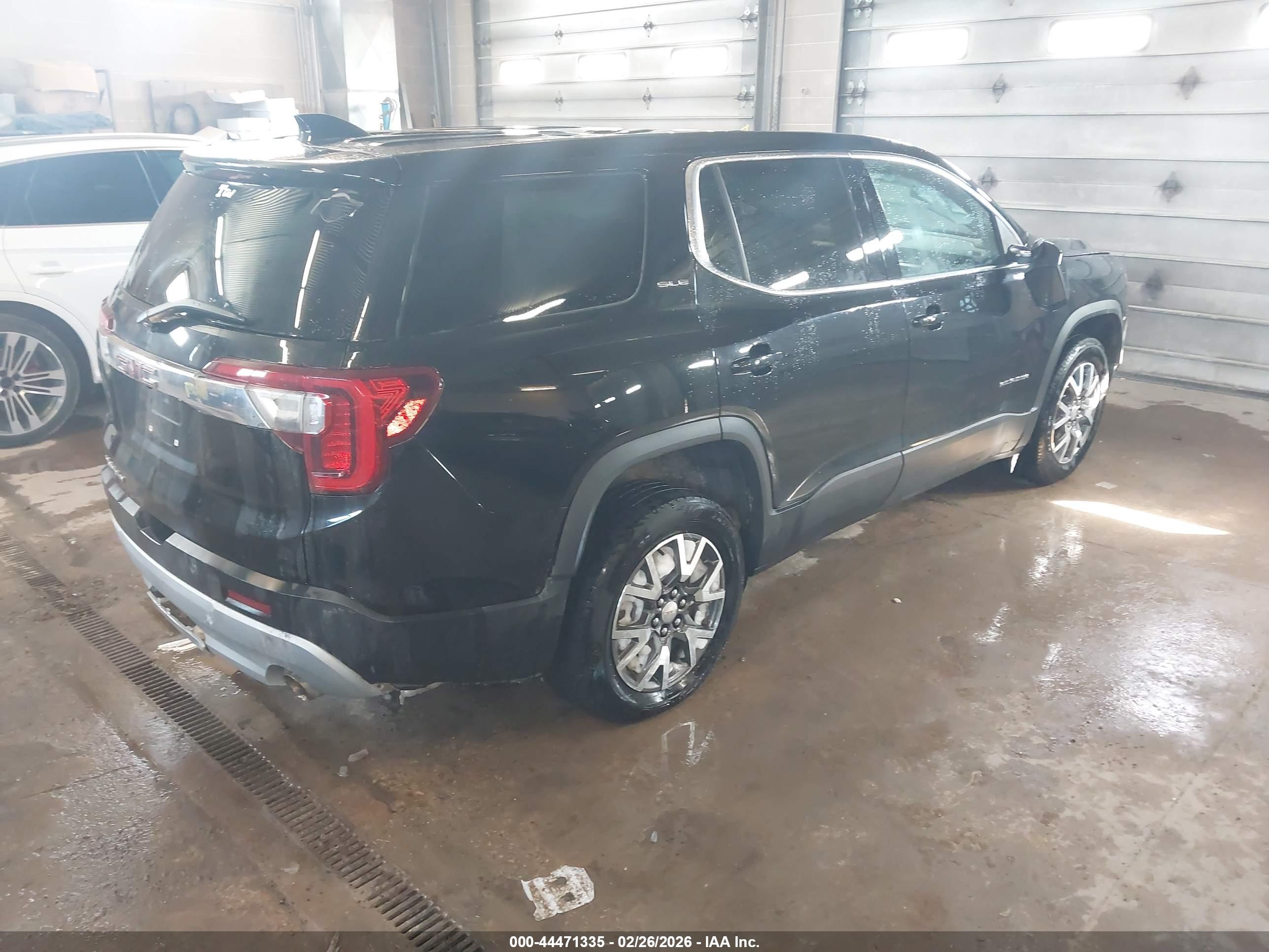 GMC ACADIA image 4