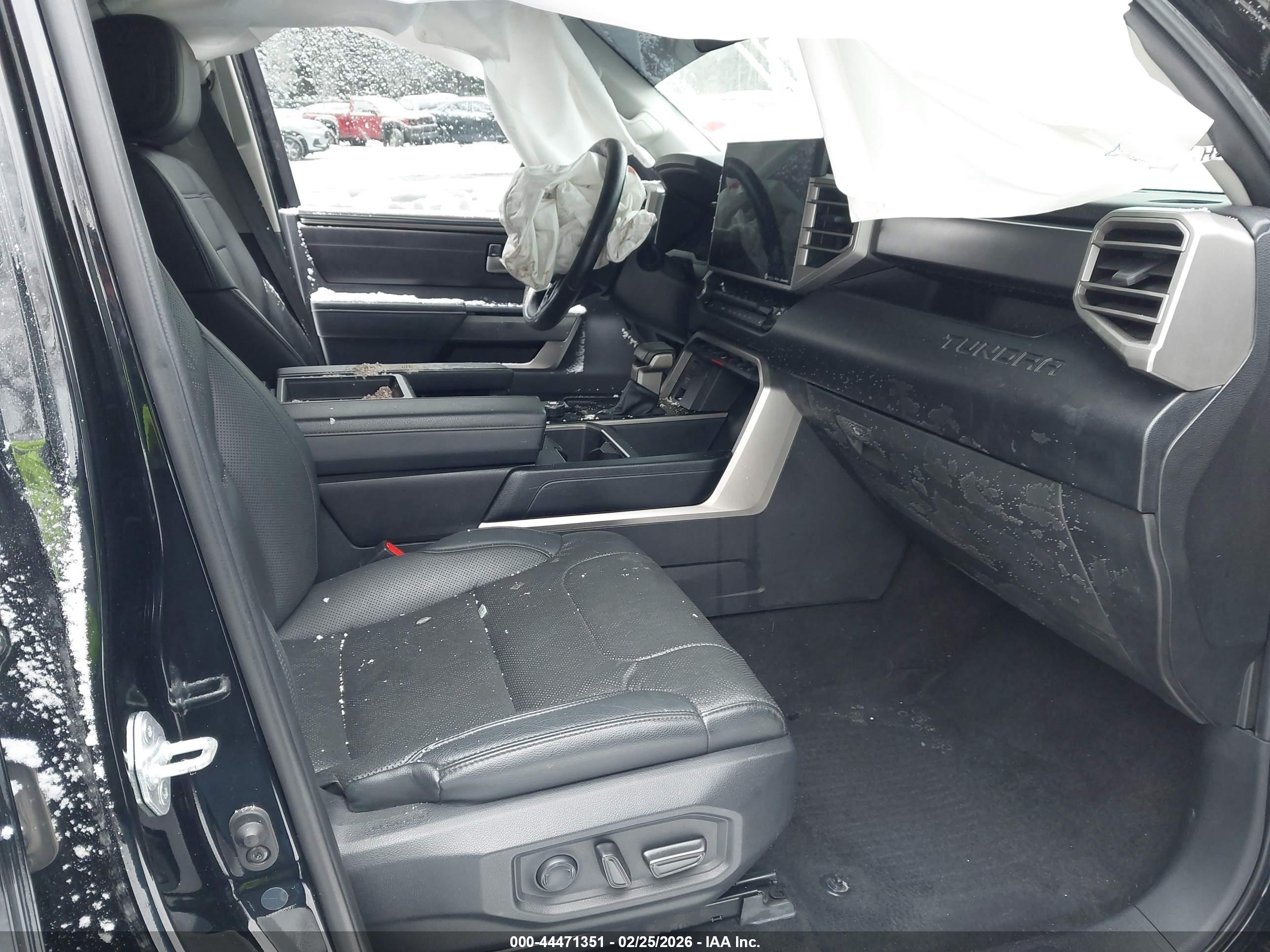 TOYOTA TUNDRA image 5