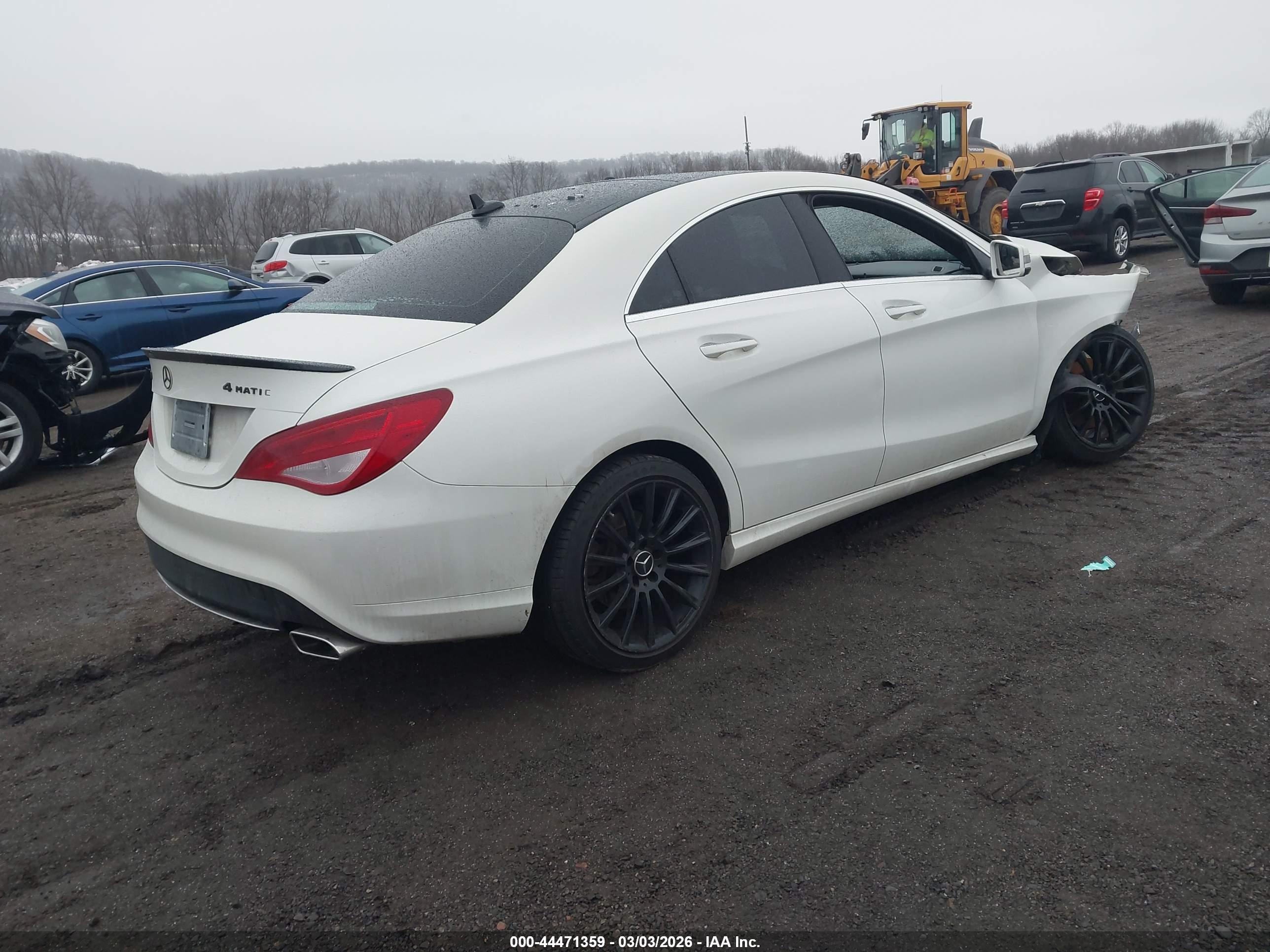 MERCEDES-BENZ CLA image 4