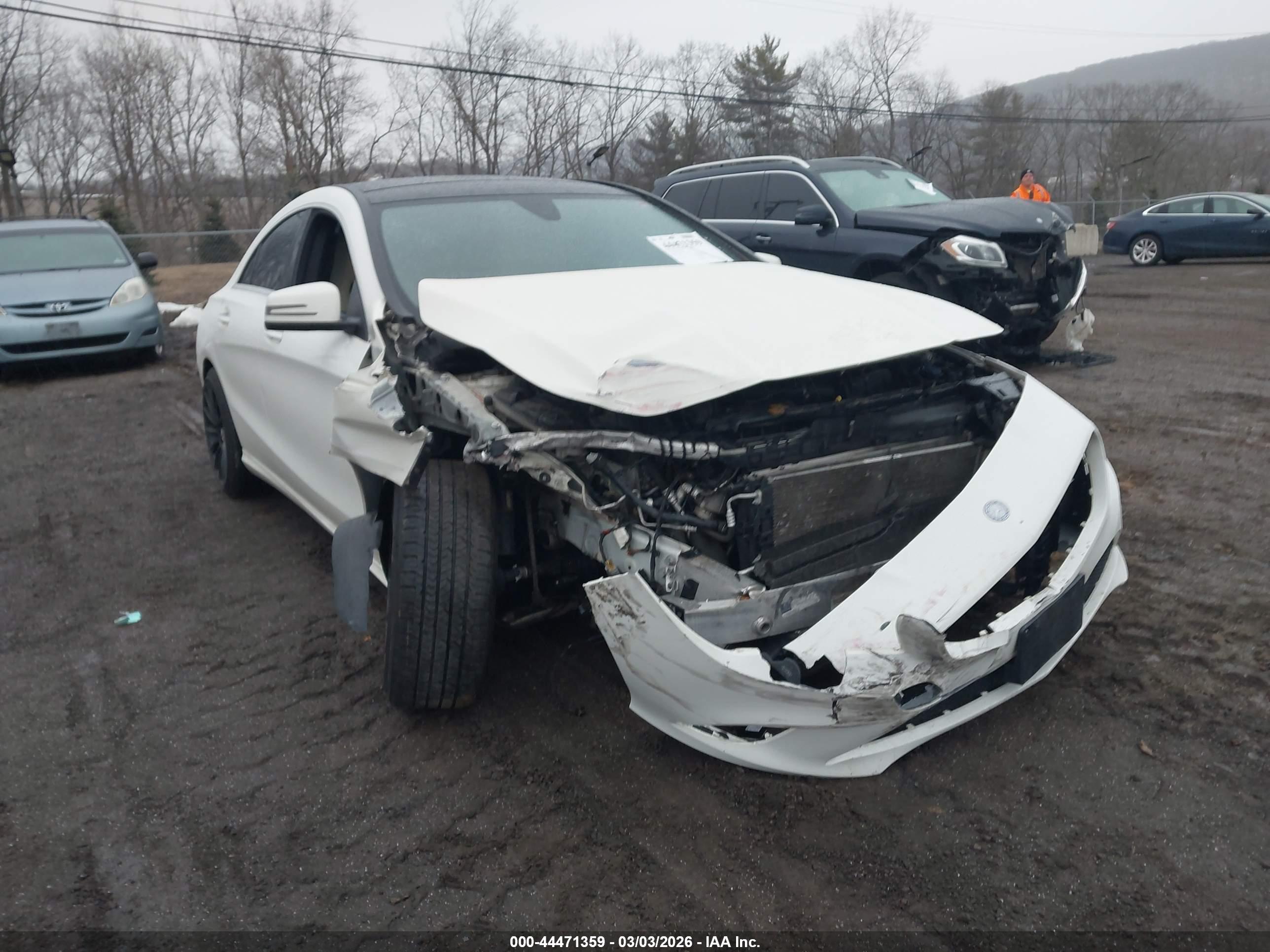 MERCEDES-BENZ CLA image 6