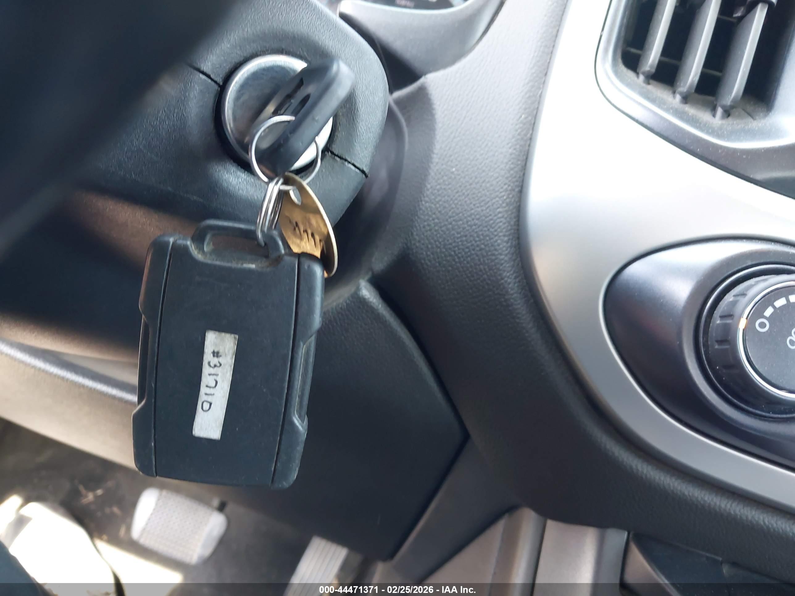 CHEVROLET COLORADO image 11