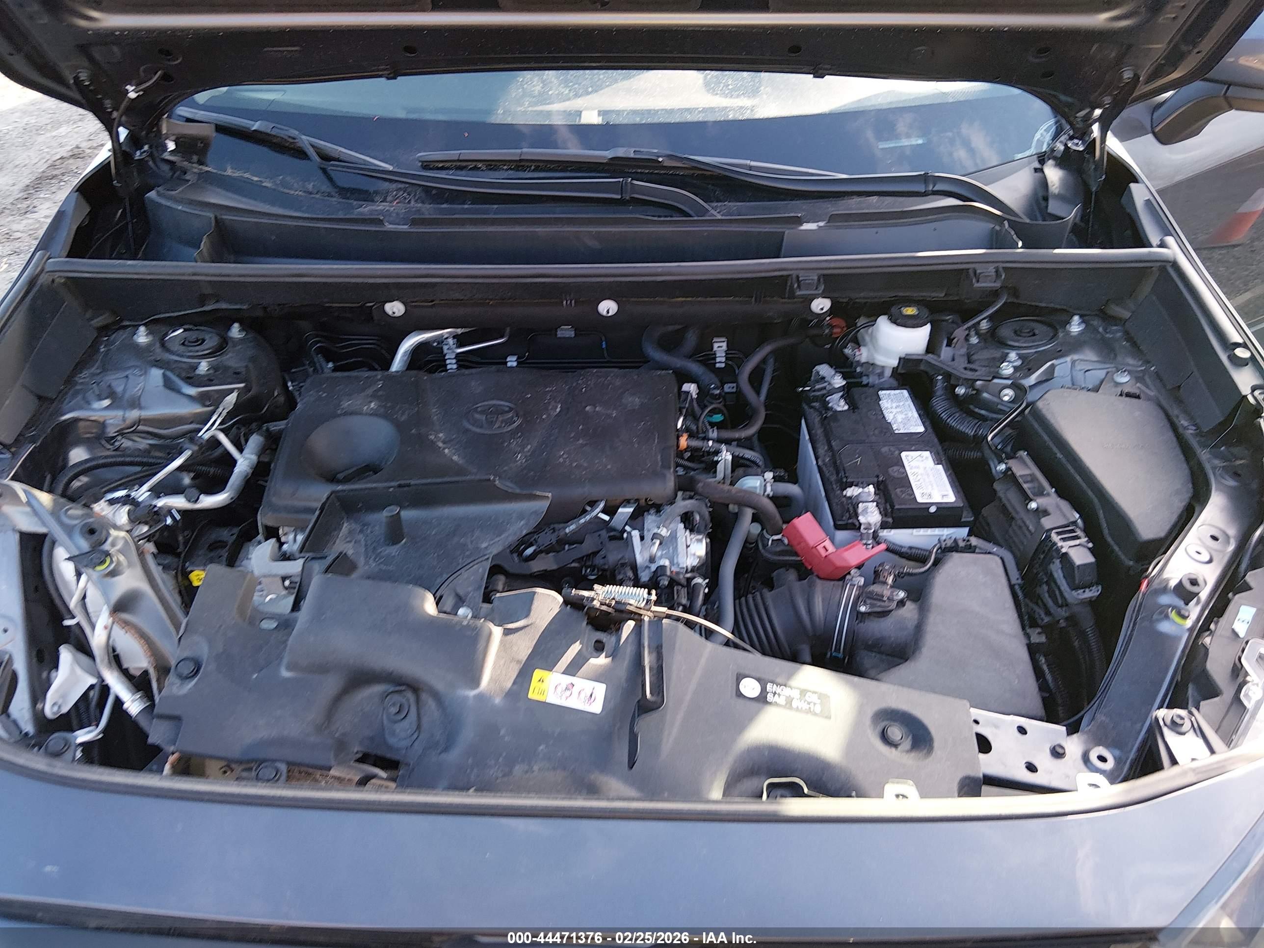 TOYOTA RAV4 image 10