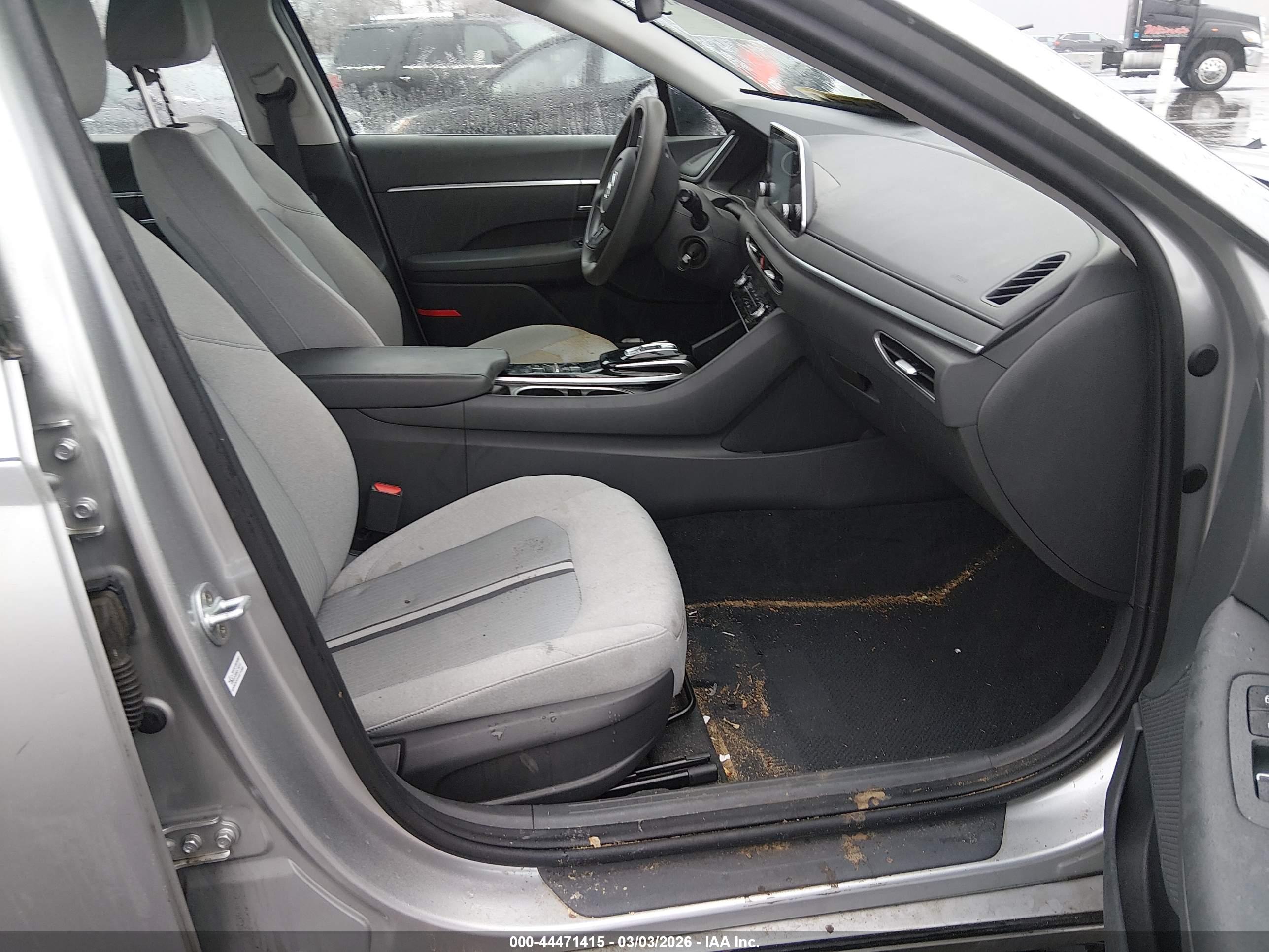 HYUNDAI SONATA image 5