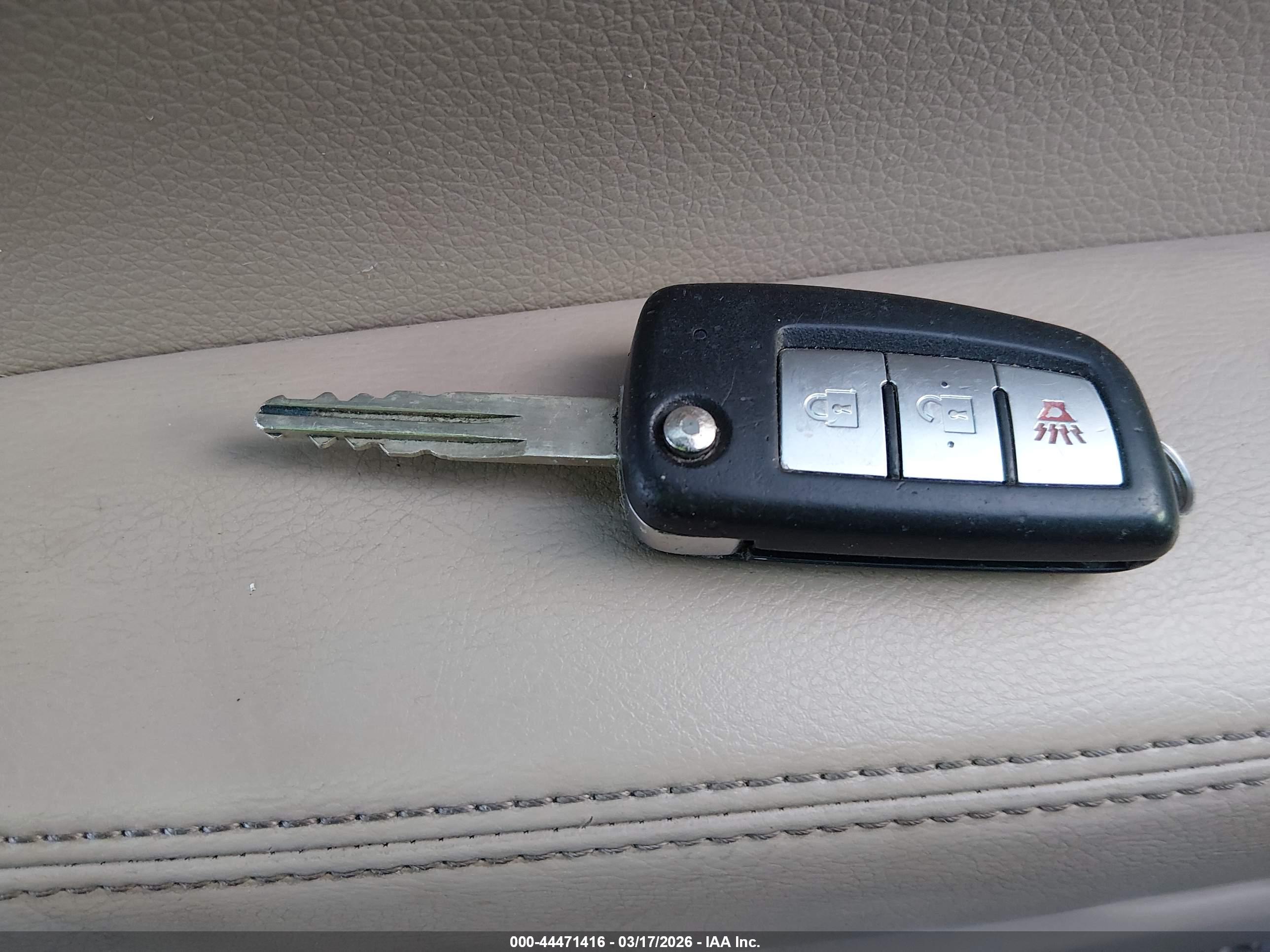 NISSAN ROGUE image 11