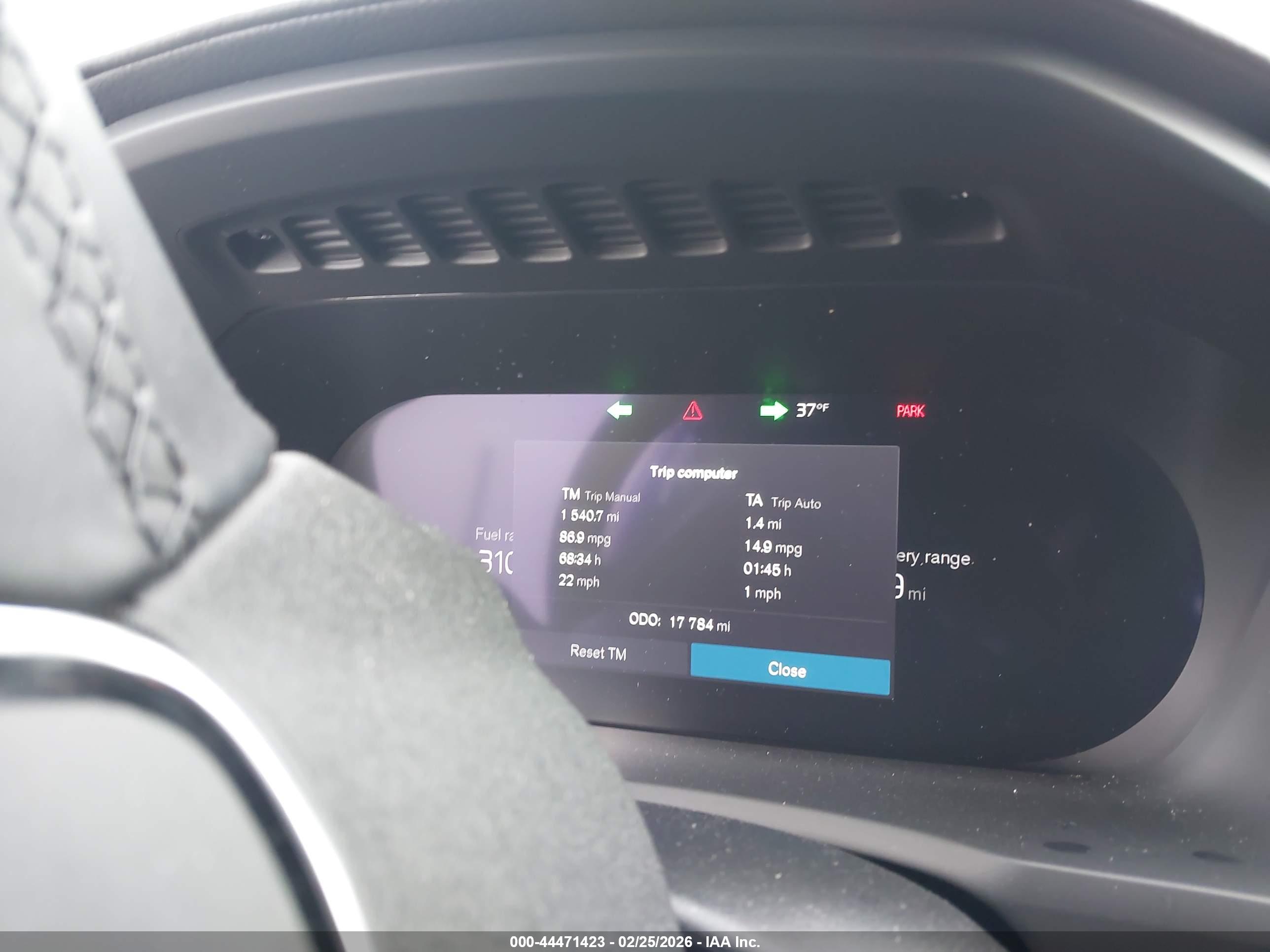 VOLVO XC90 image 7
