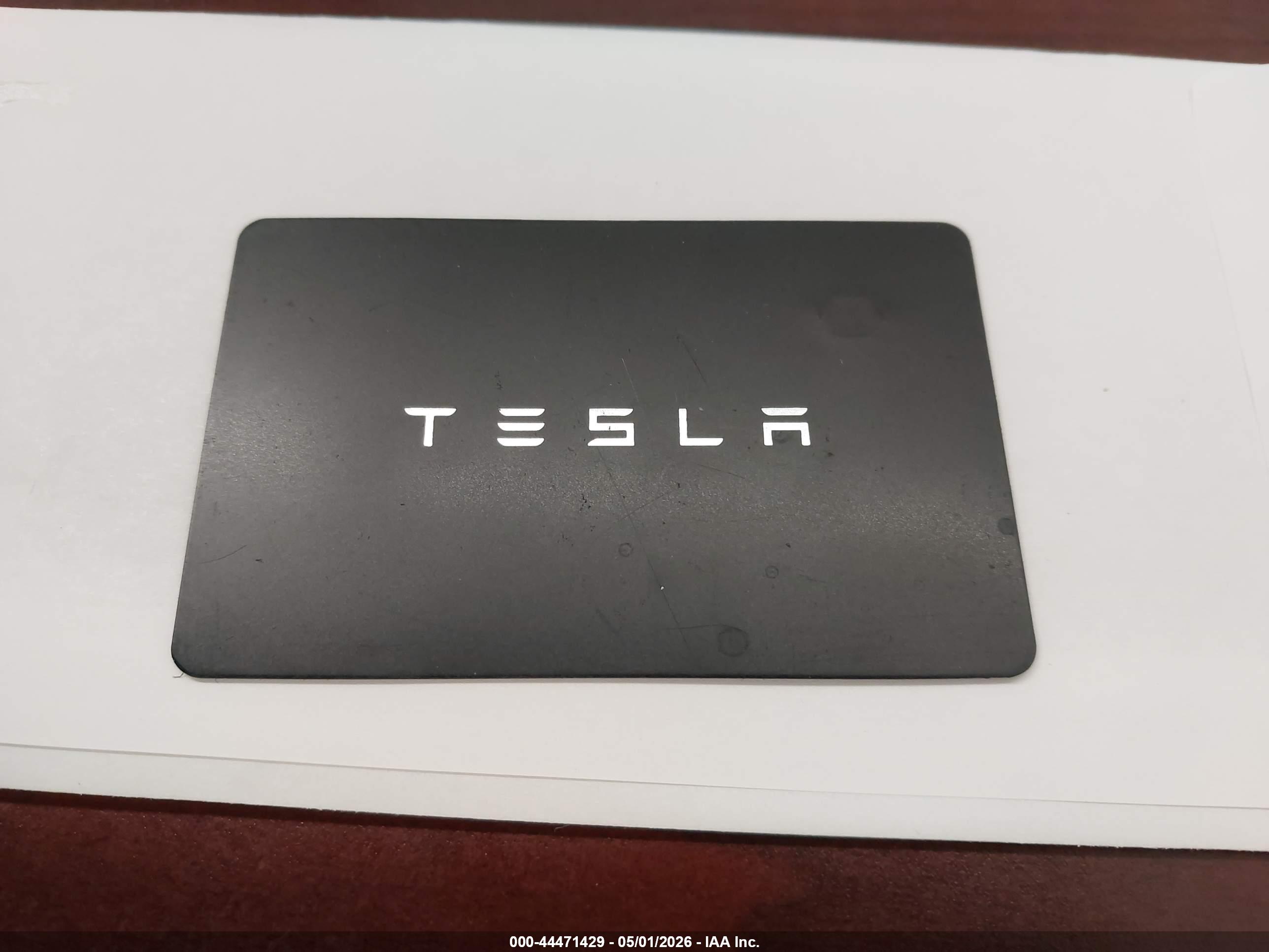 TESLA MODEL image 11