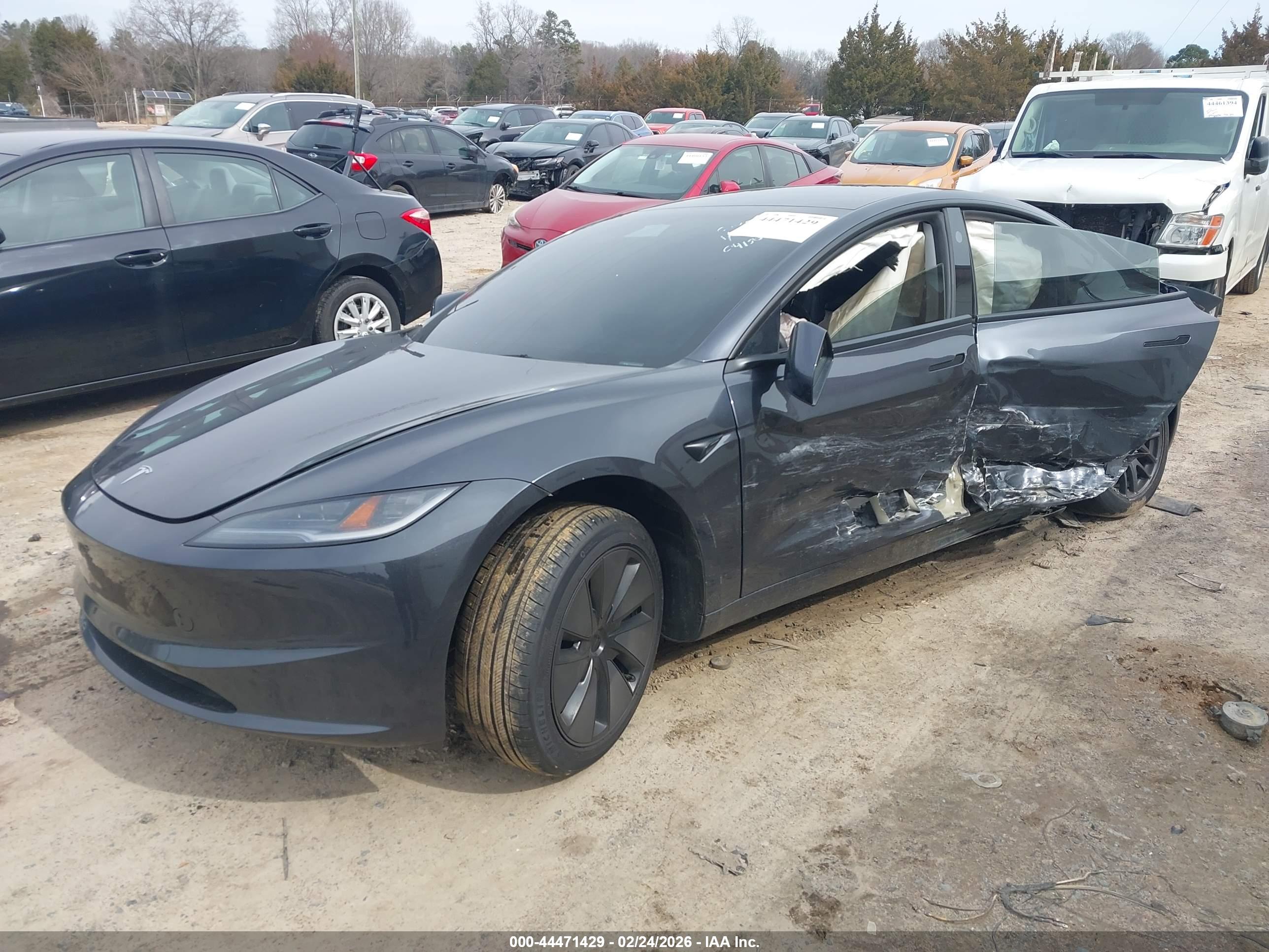 TESLA MODEL image 2