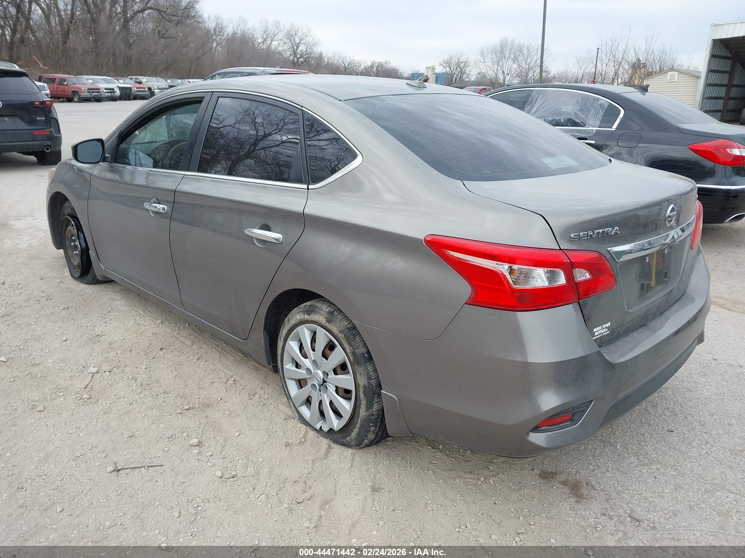 NISSAN SENTRA image 3