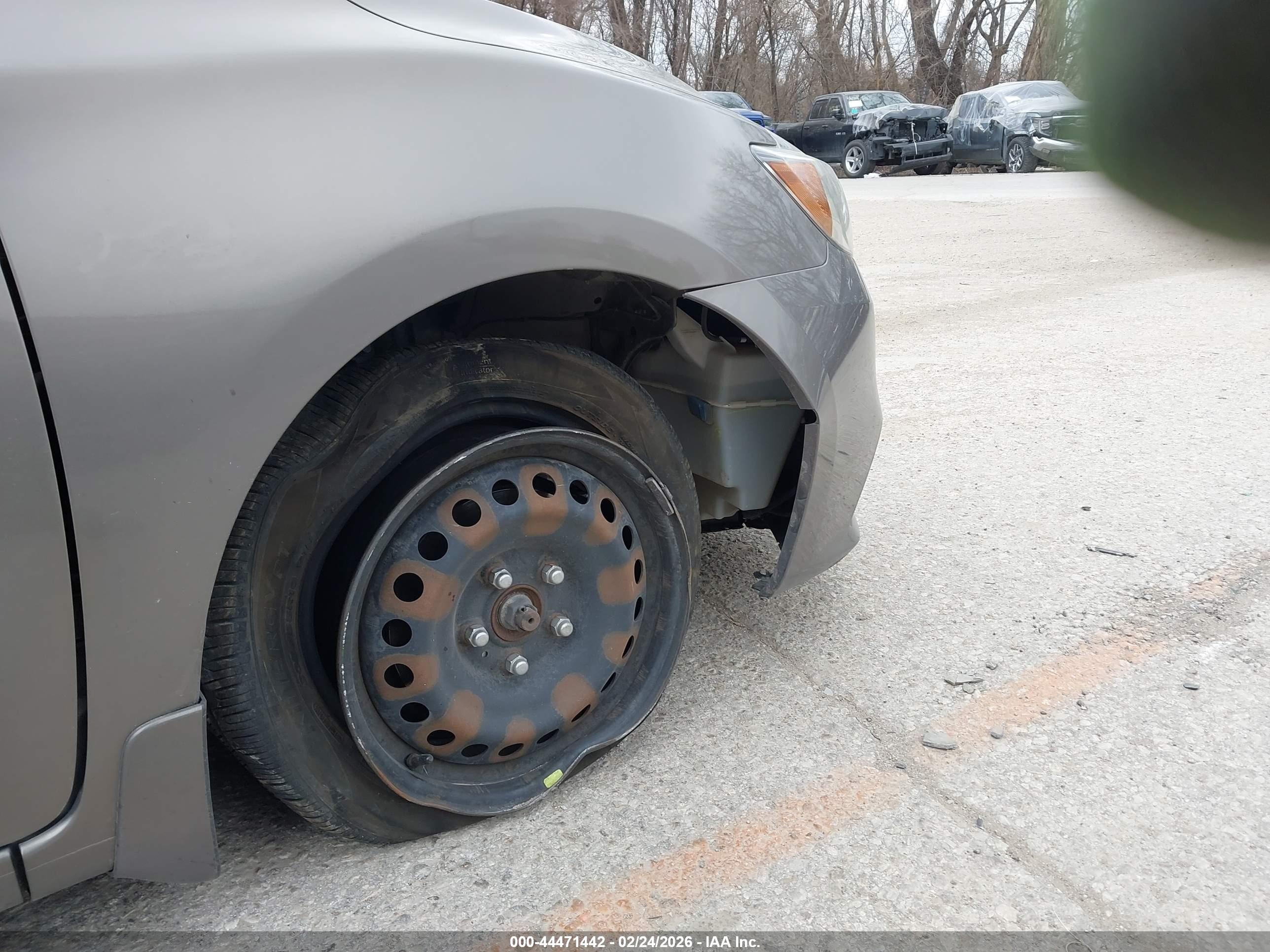 NISSAN SENTRA image 6