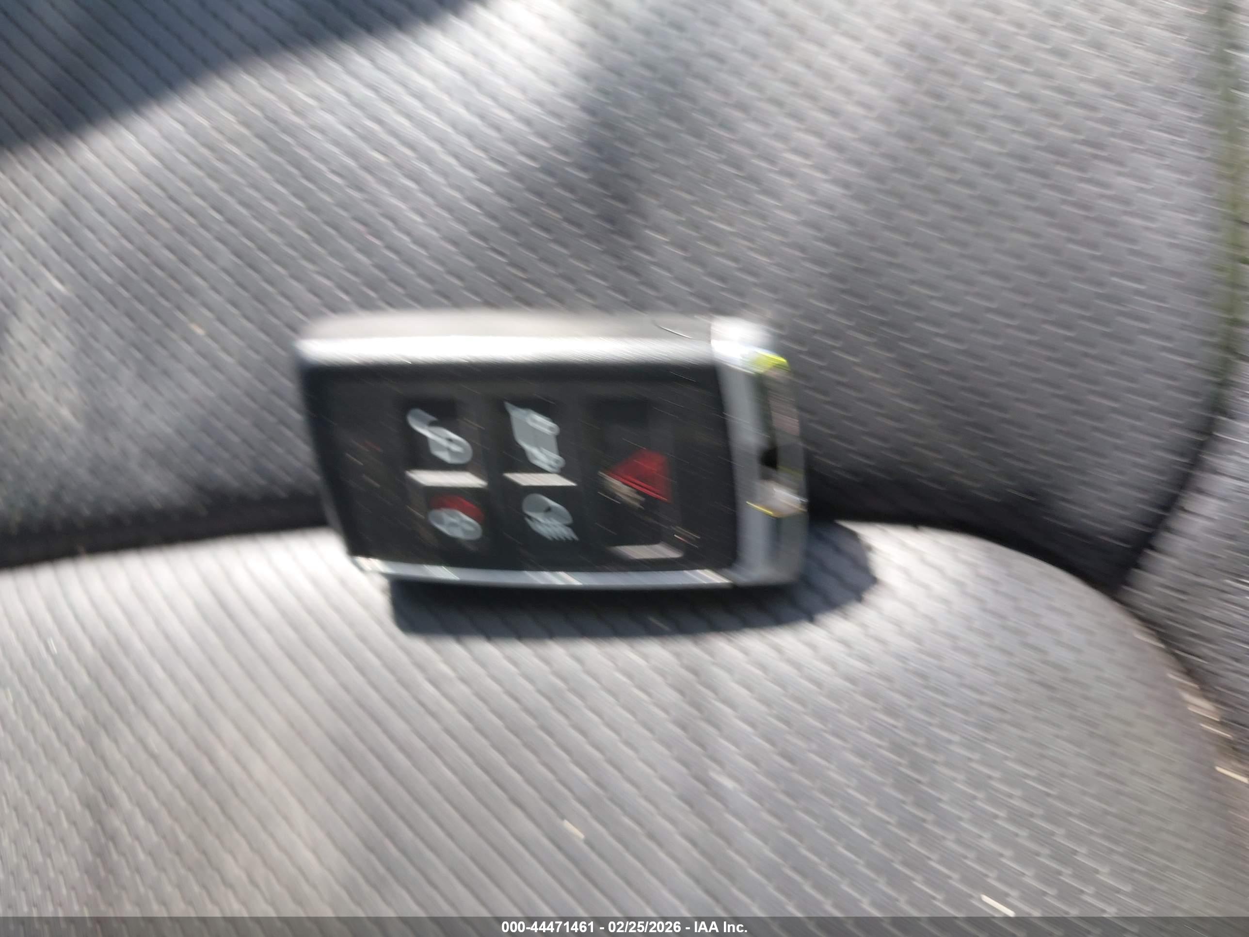 LAND ROVER image 11