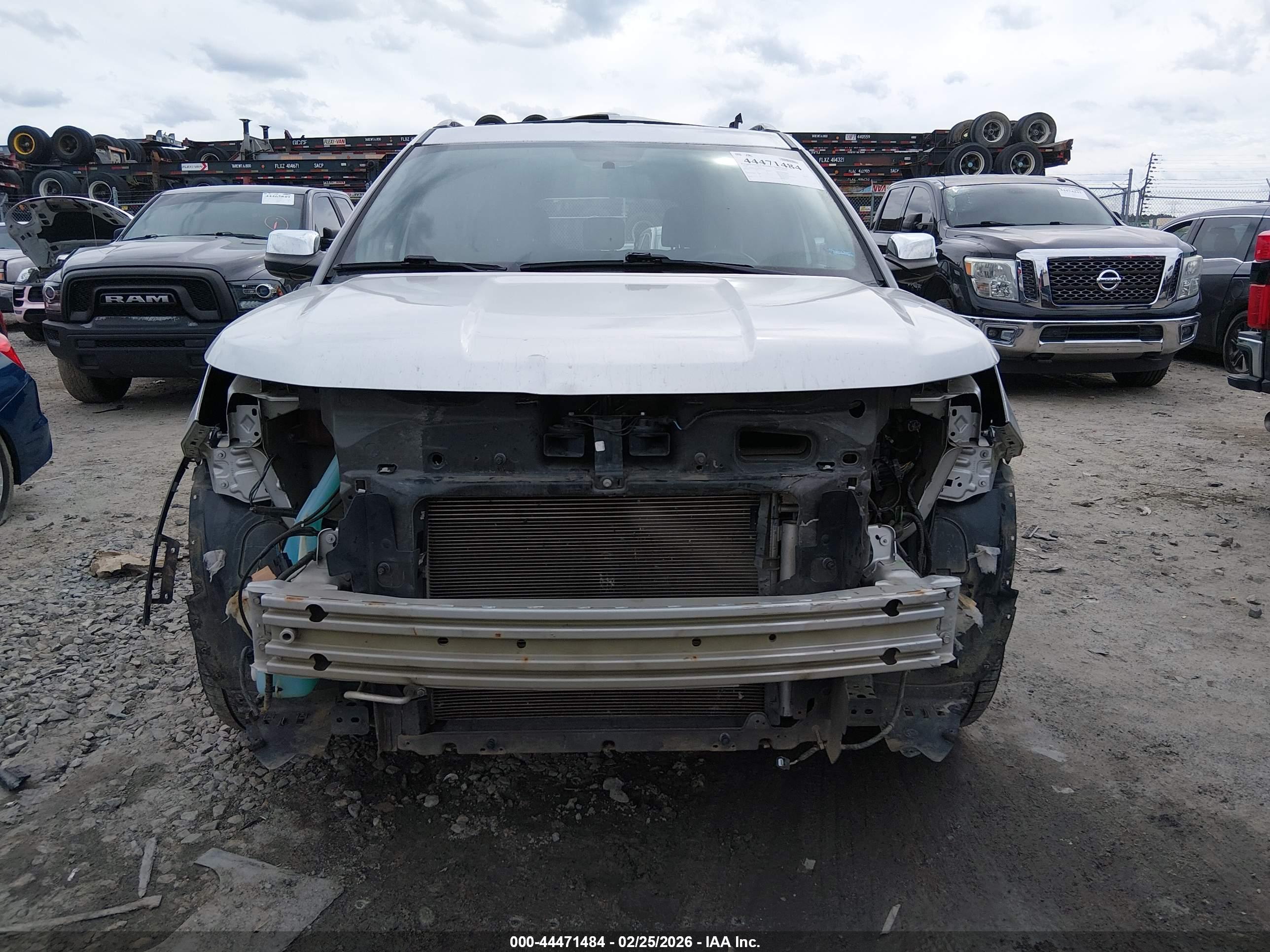 FORD EXPLORER image 6