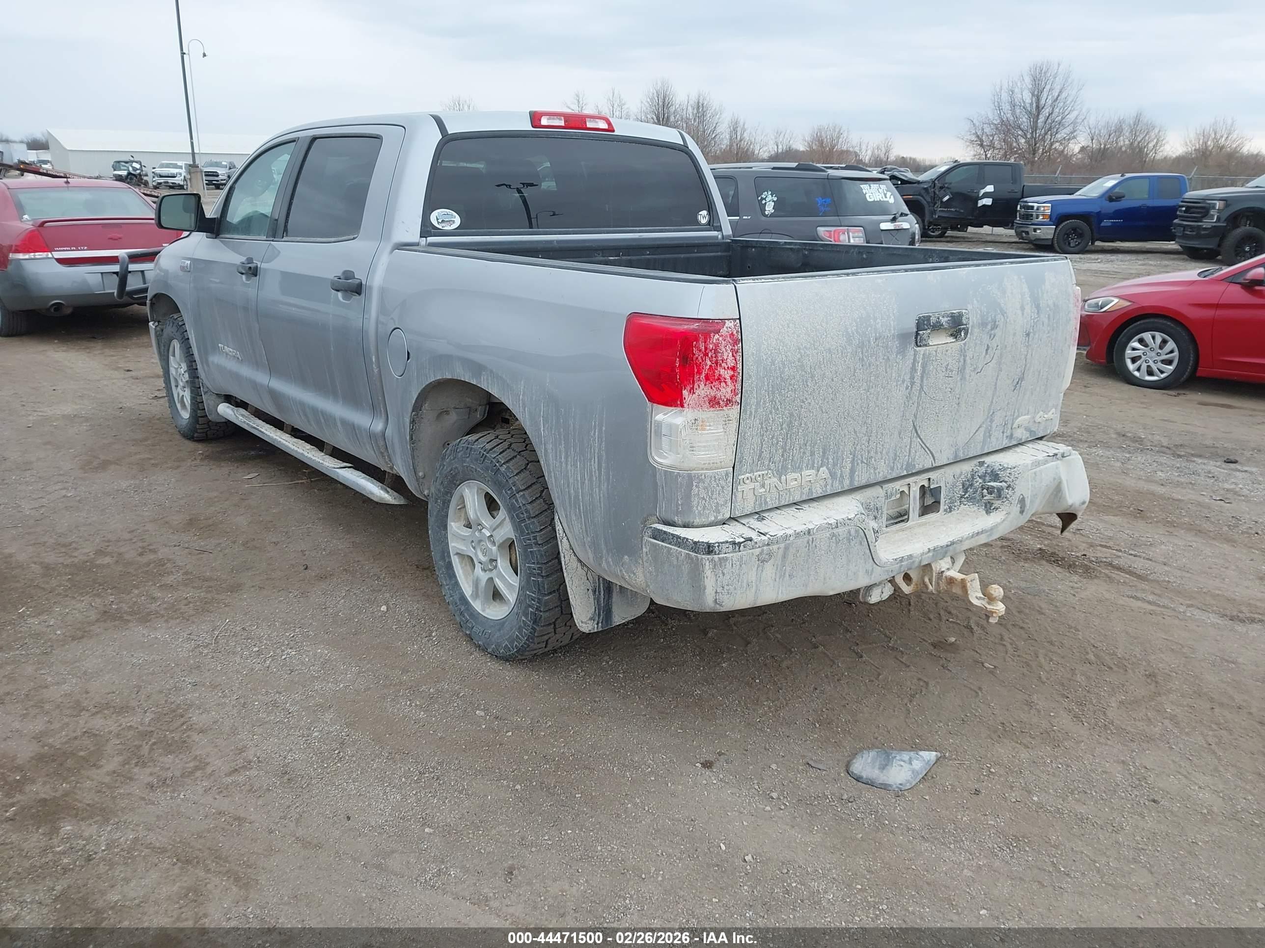 TOYOTA TUNDRA image 3