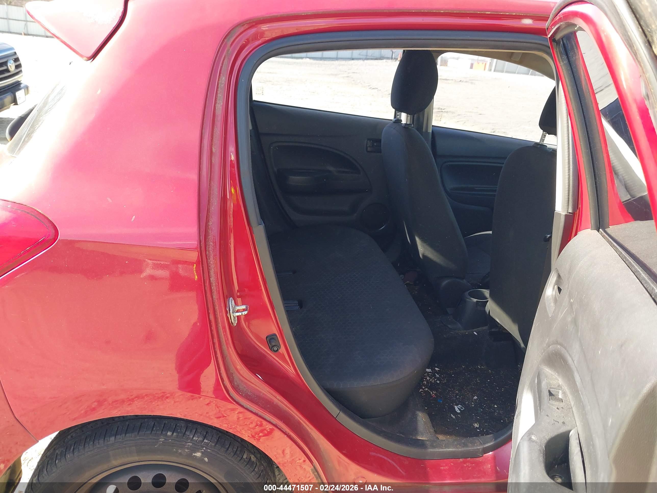 MITSUBISHI MIRAGE image 8
