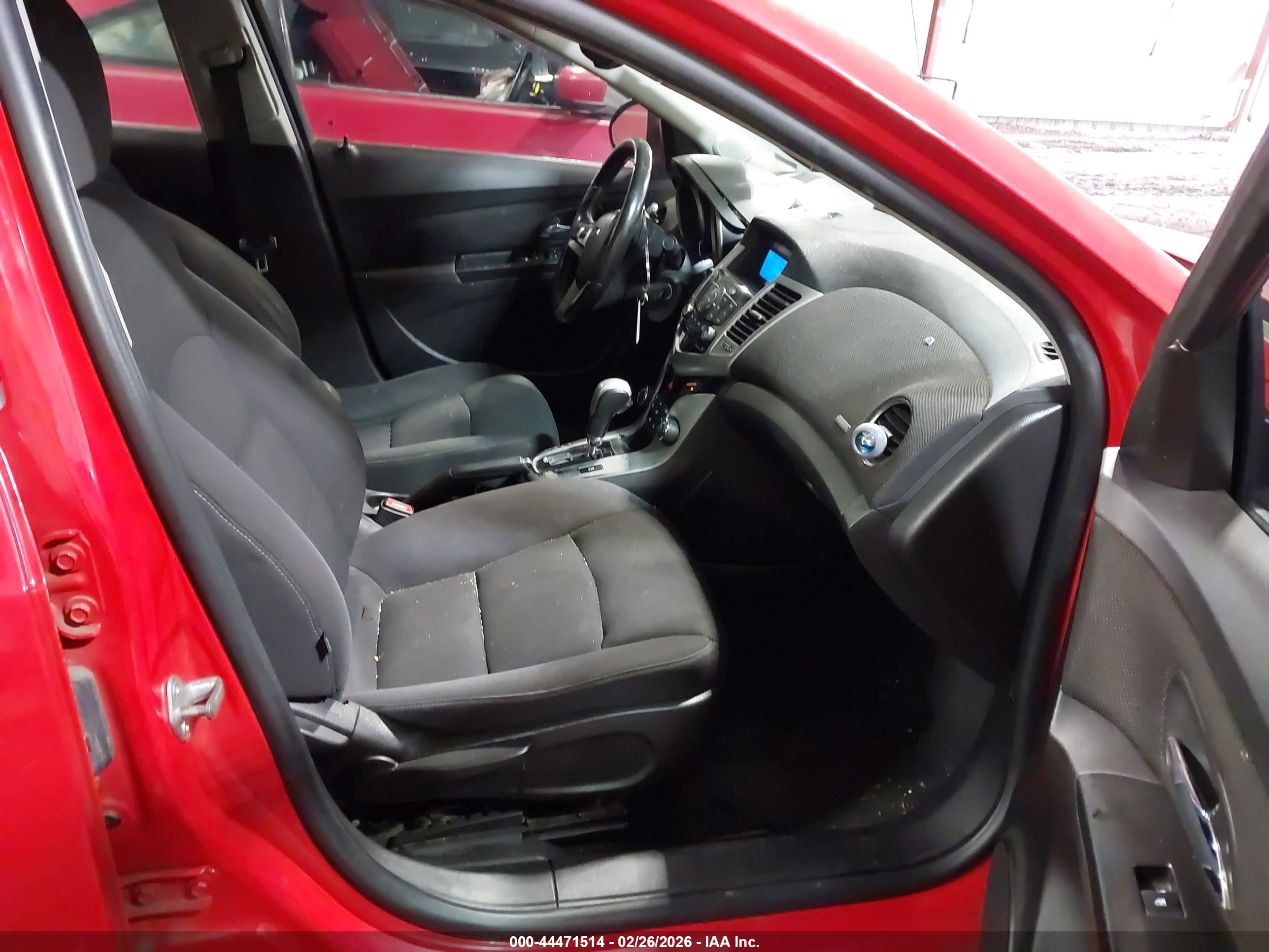 CHEVROLET CRUZE image 5