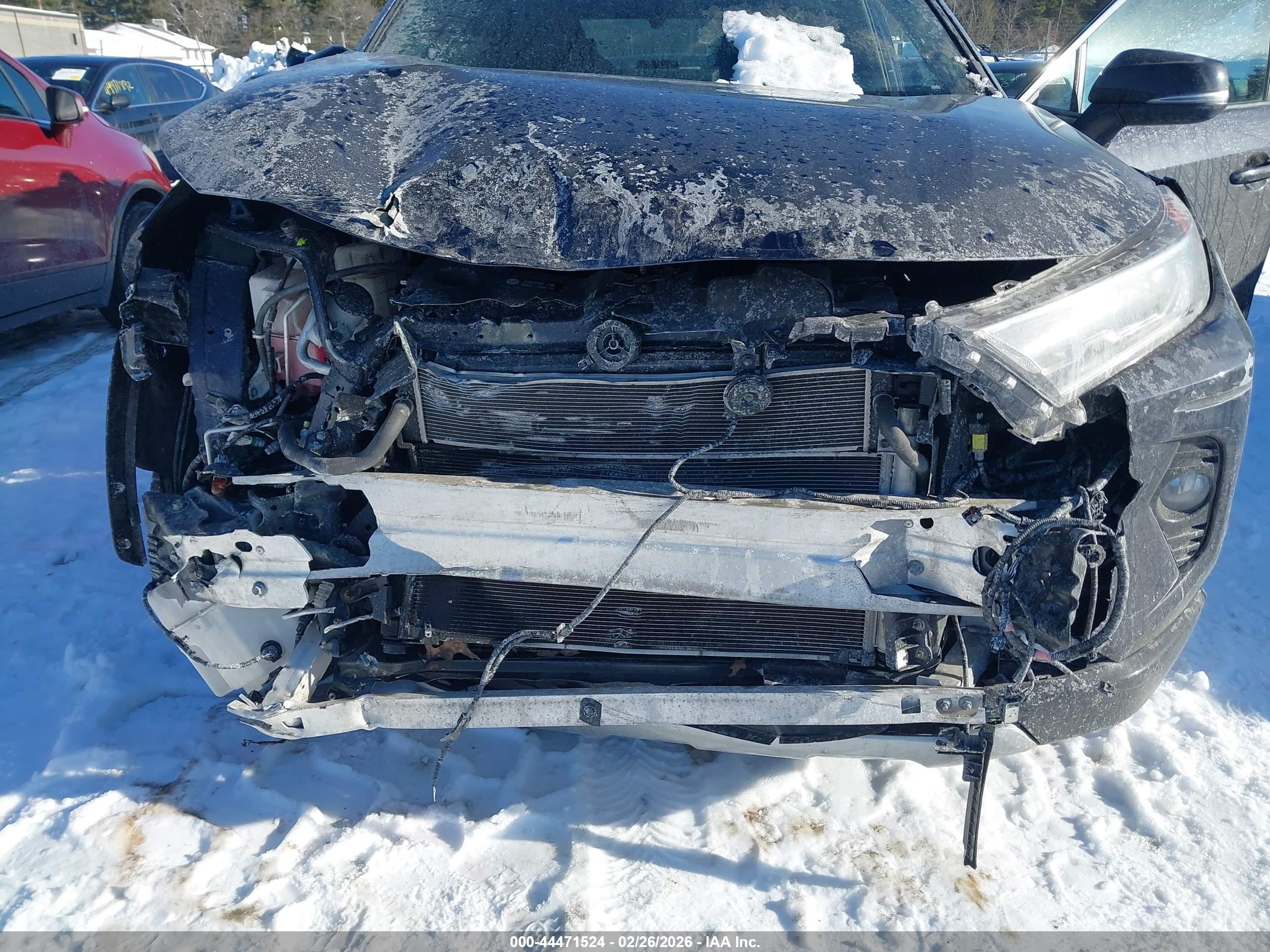 TOYOTA RAV4 image 6