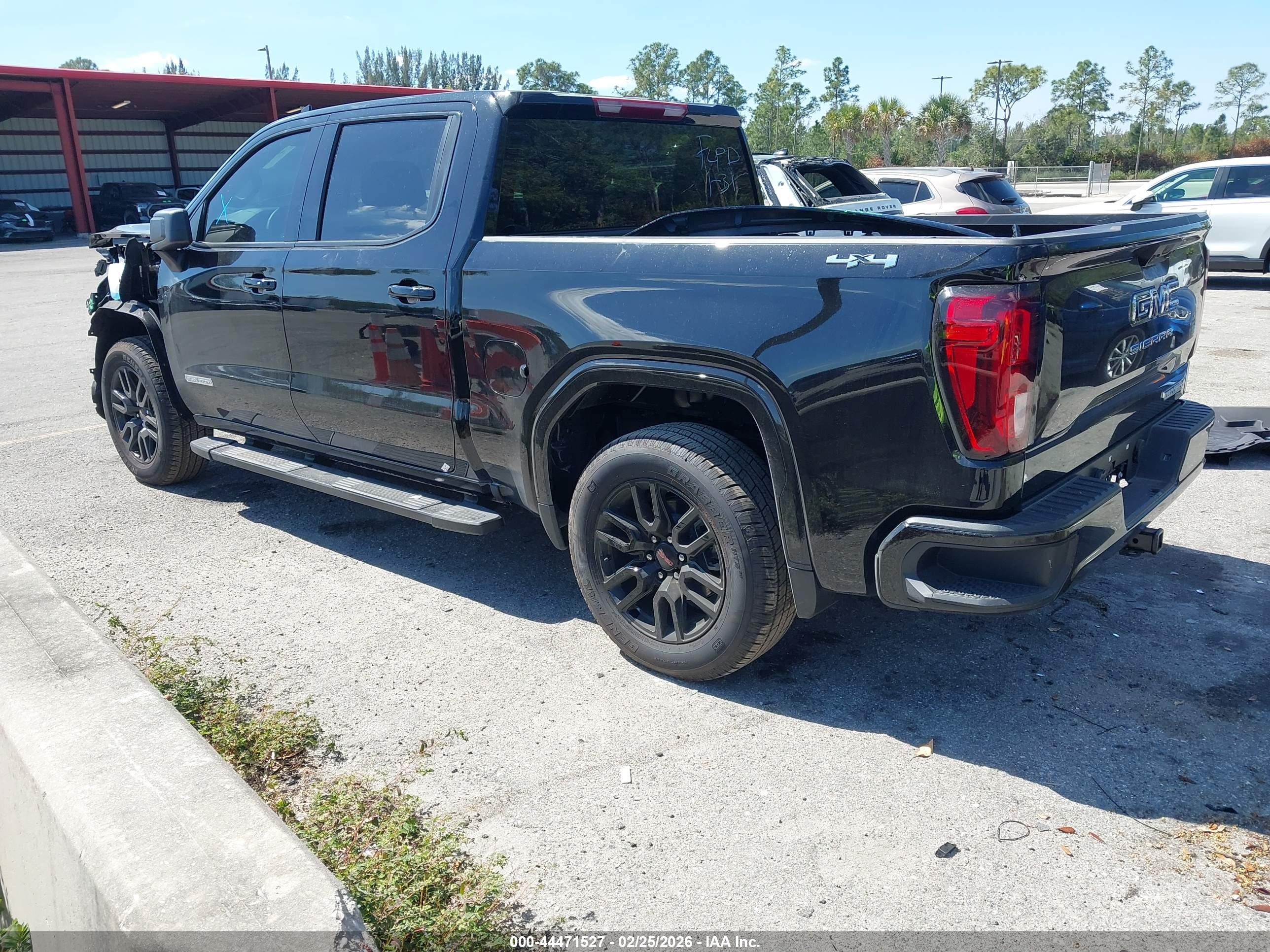 GMC SIERRA image 3