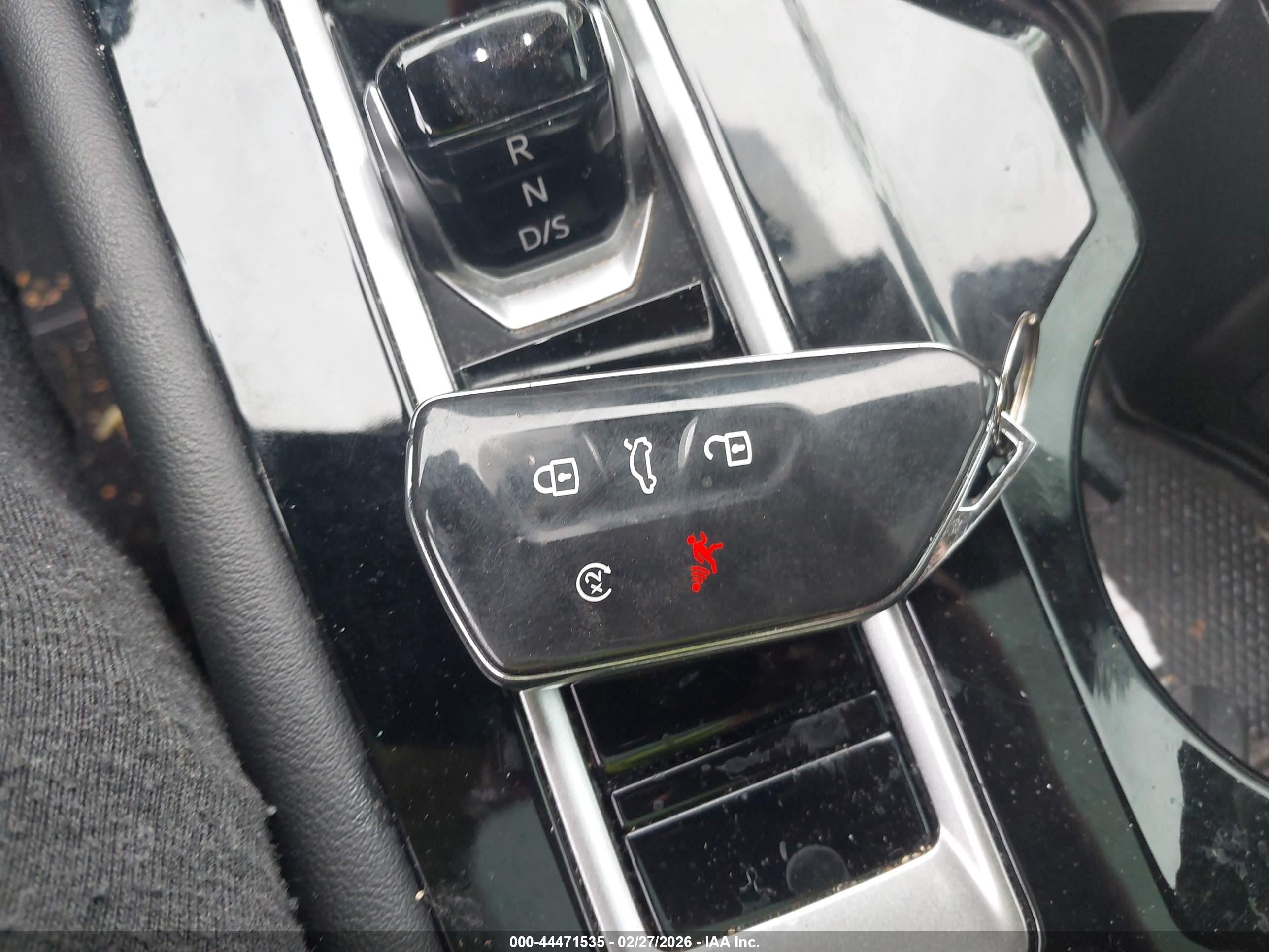 VOLKSWAGEN ATLAS image 11