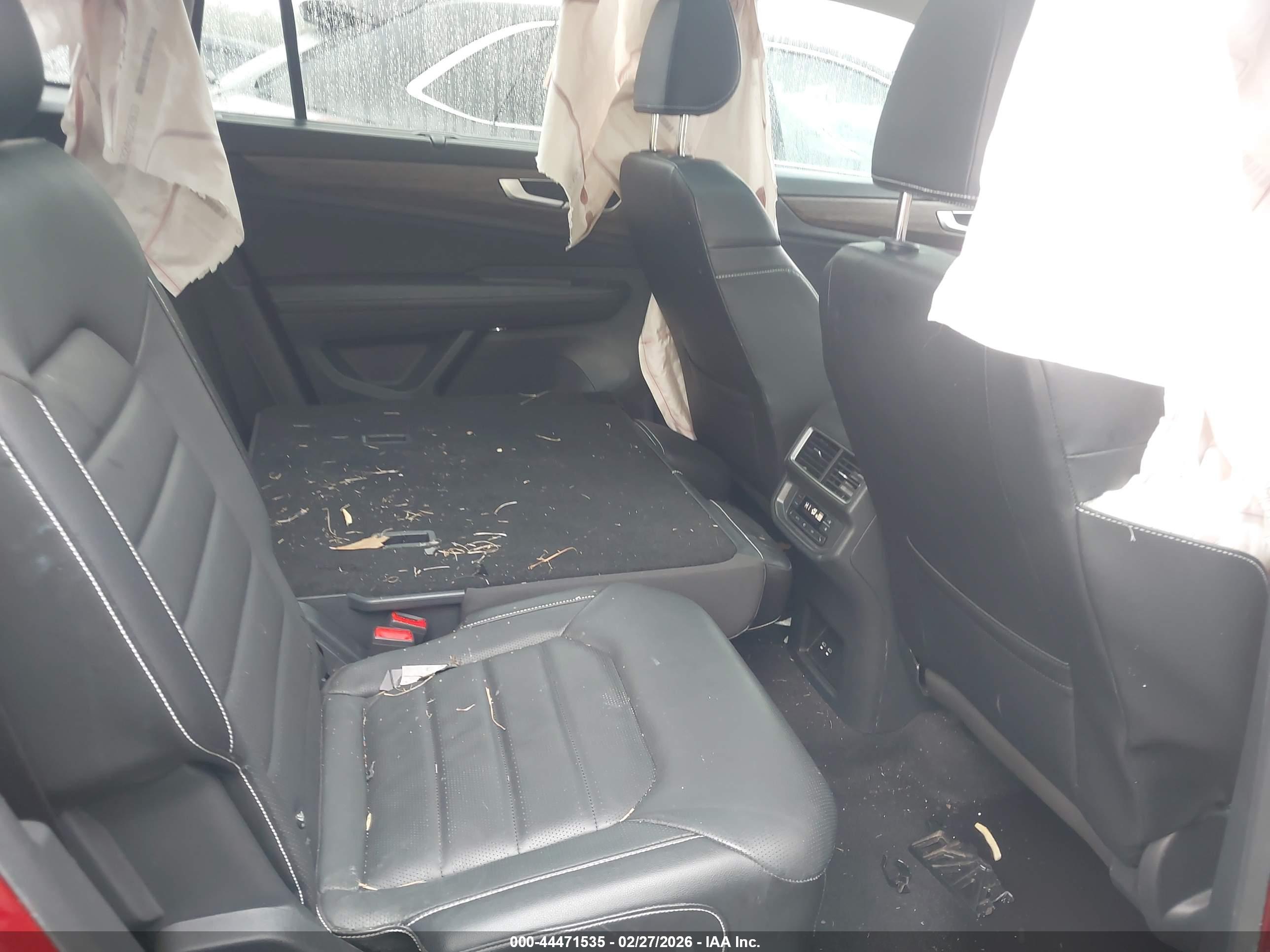 VOLKSWAGEN ATLAS image 8