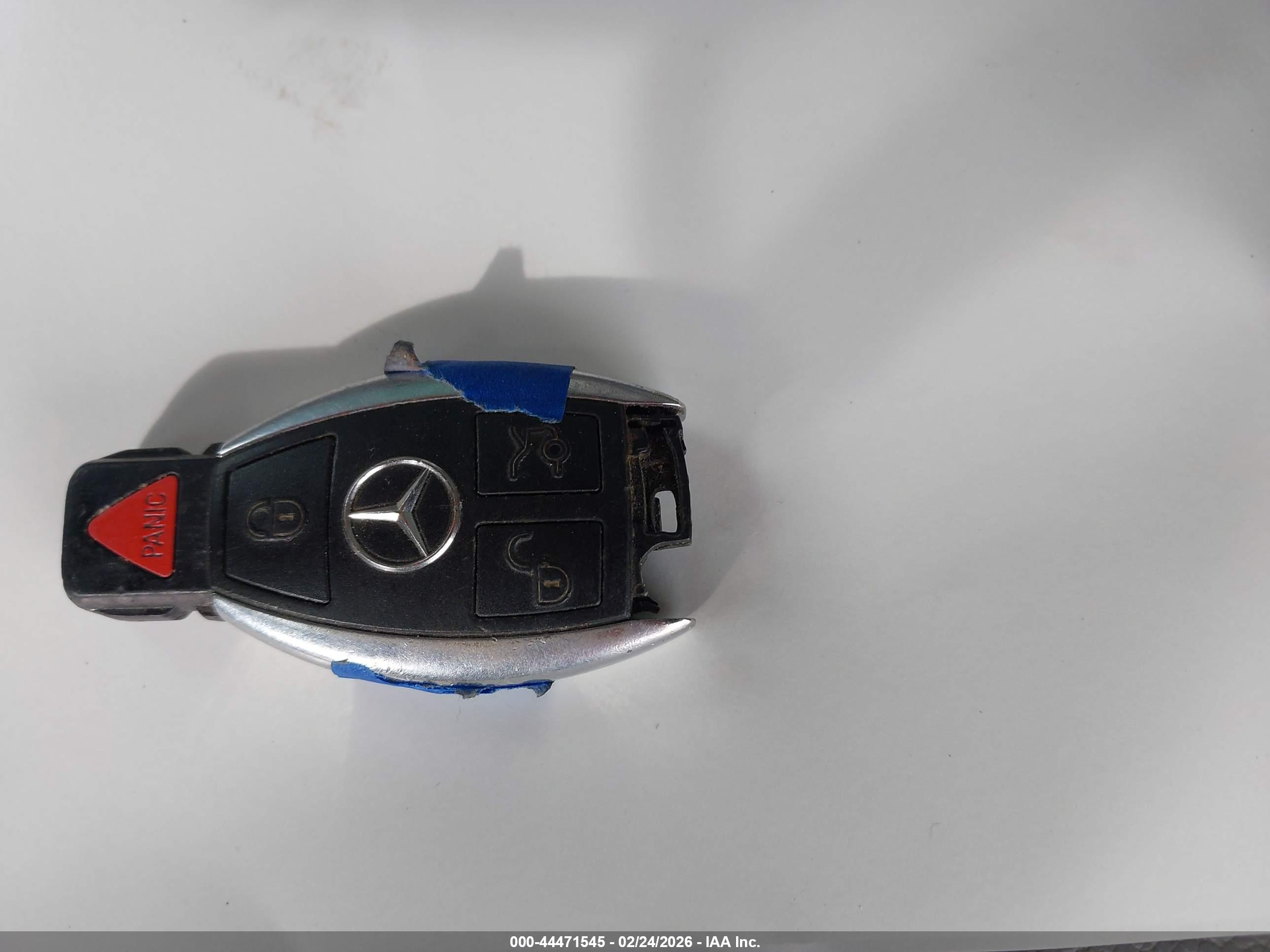 MERCEDES-BENZ E image 11