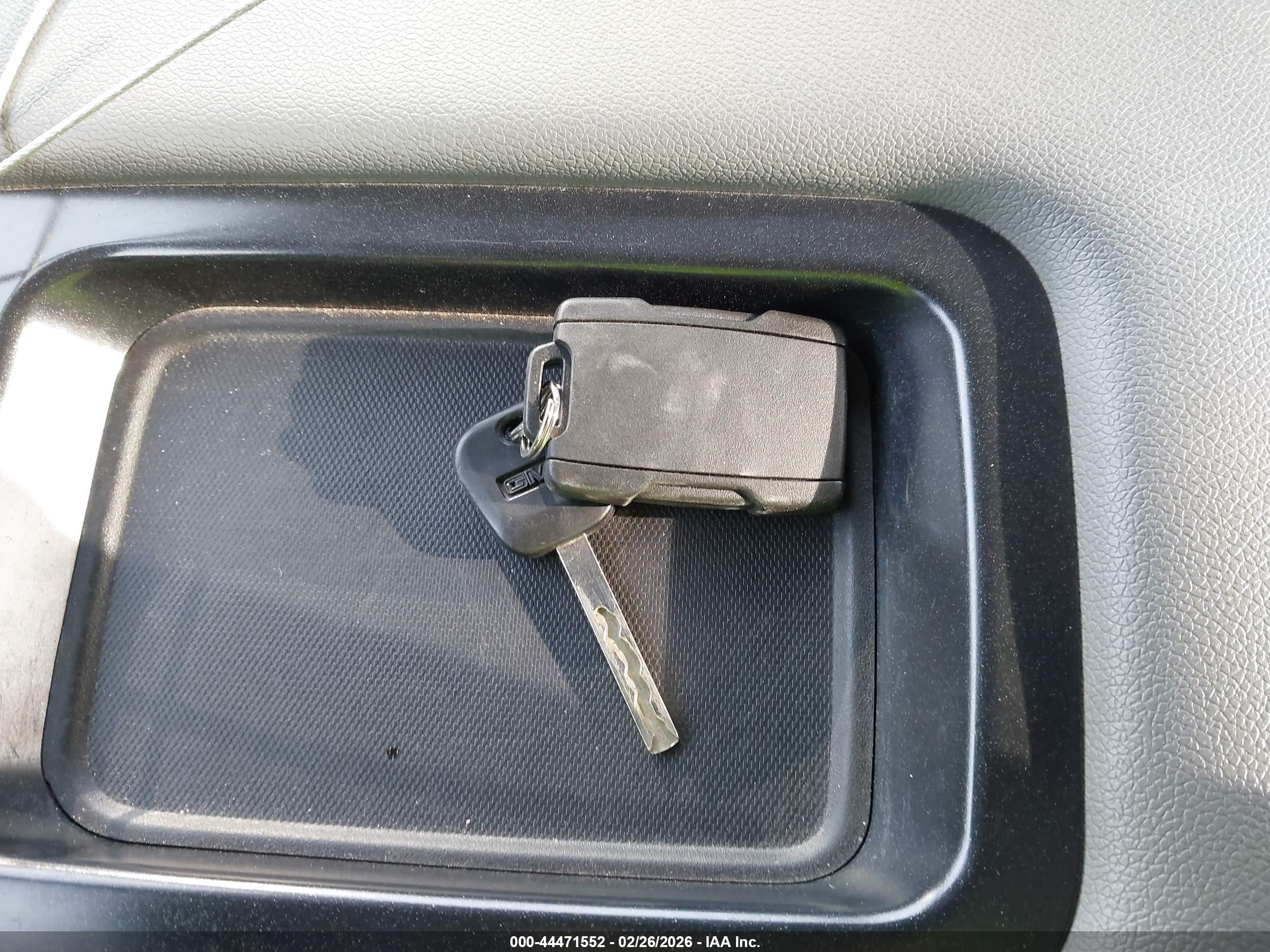 GMC SIERRA image 11
