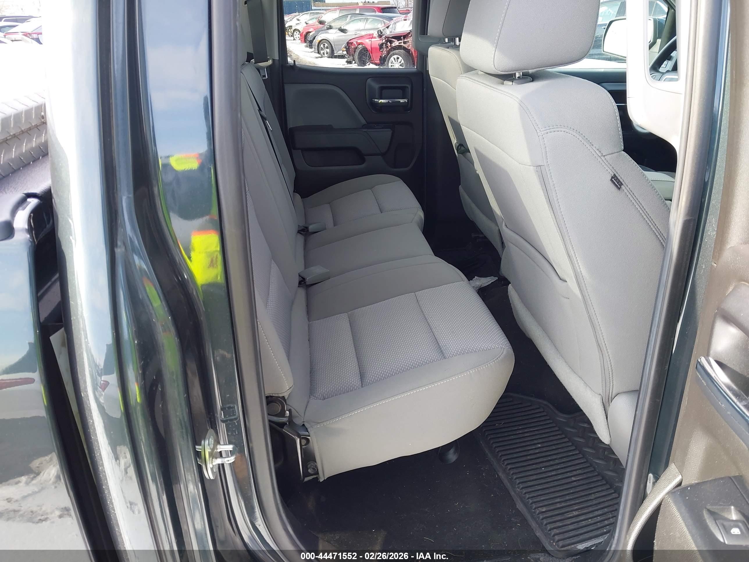GMC SIERRA image 8
