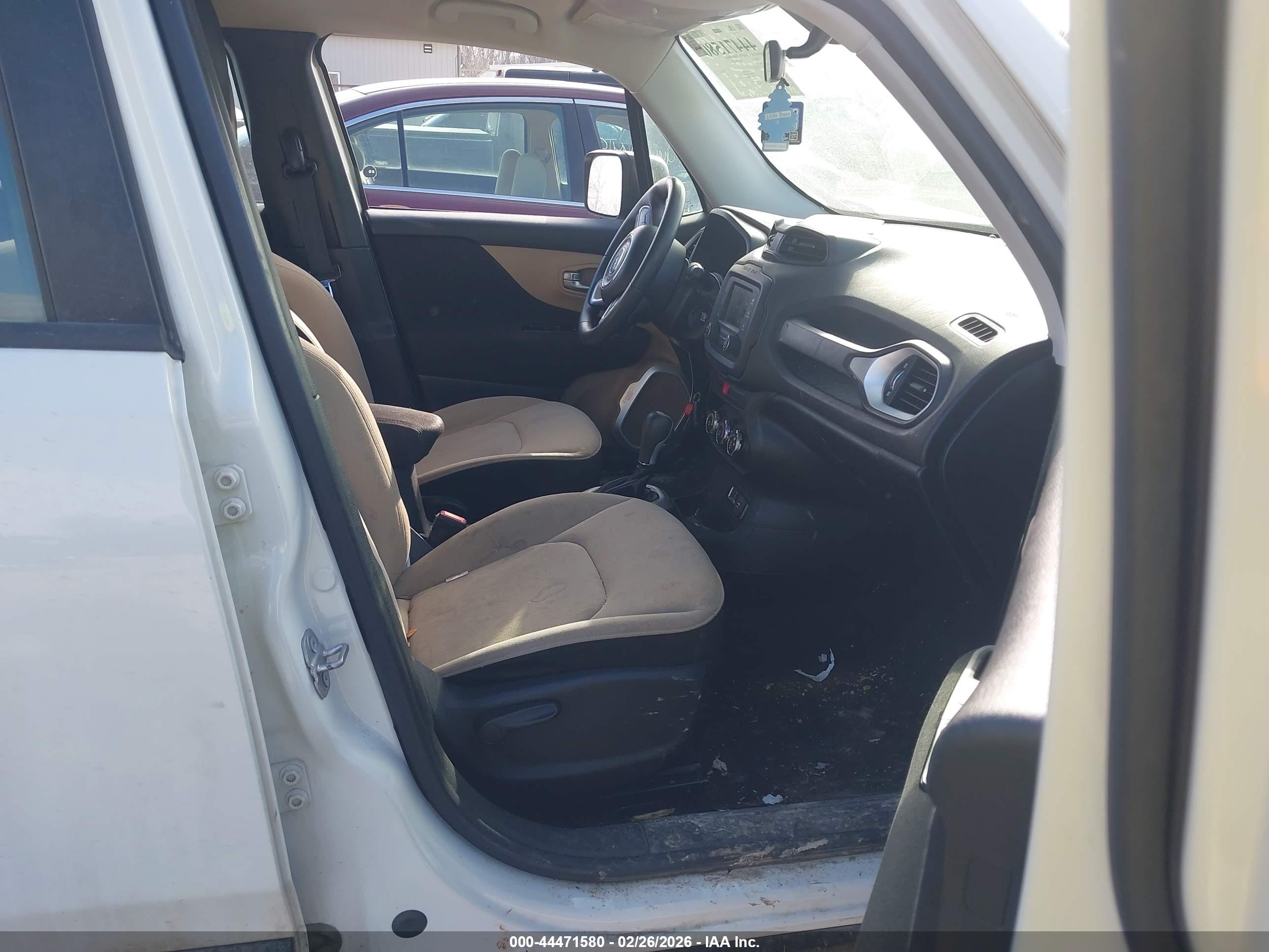 JEEP RENEGADE image 5