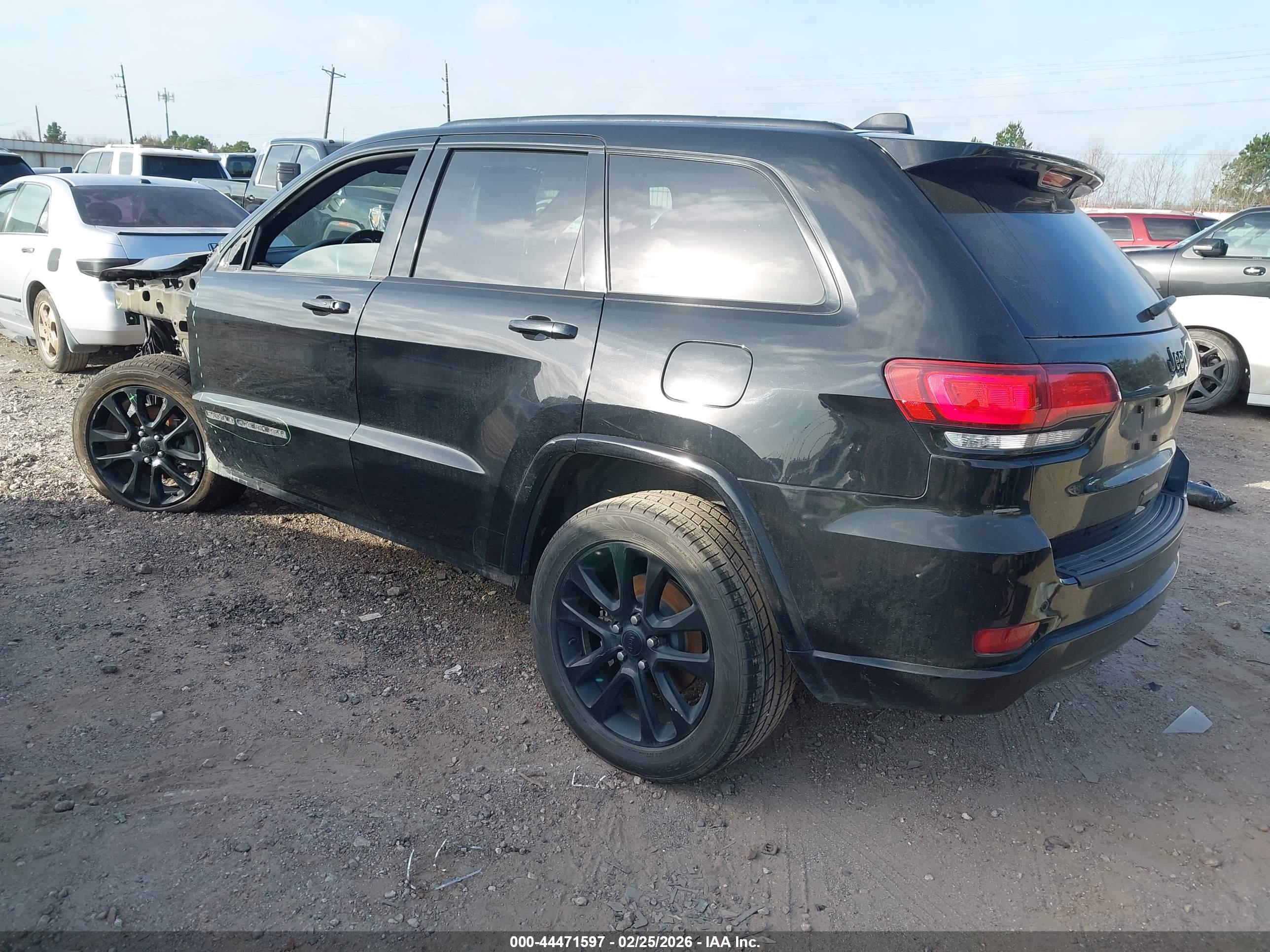 JEEP GRAND image 3