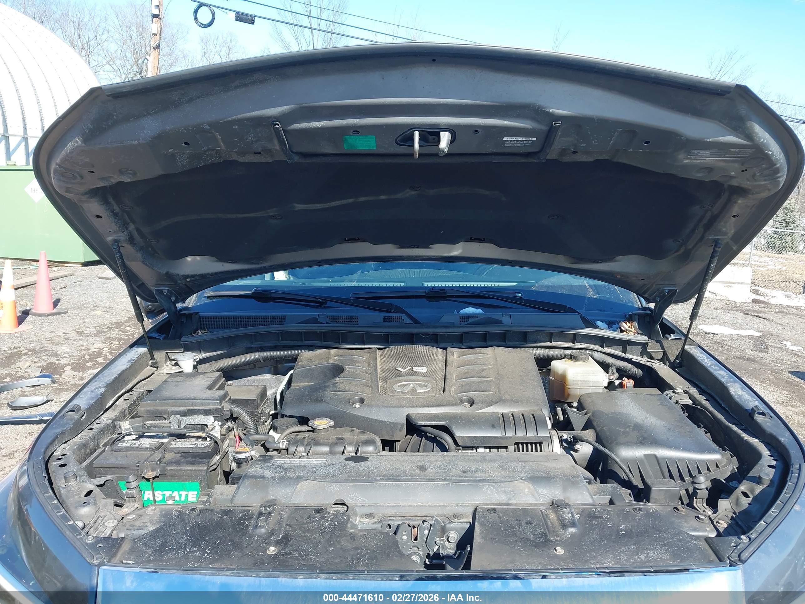 INFINITI QX80 image 10
