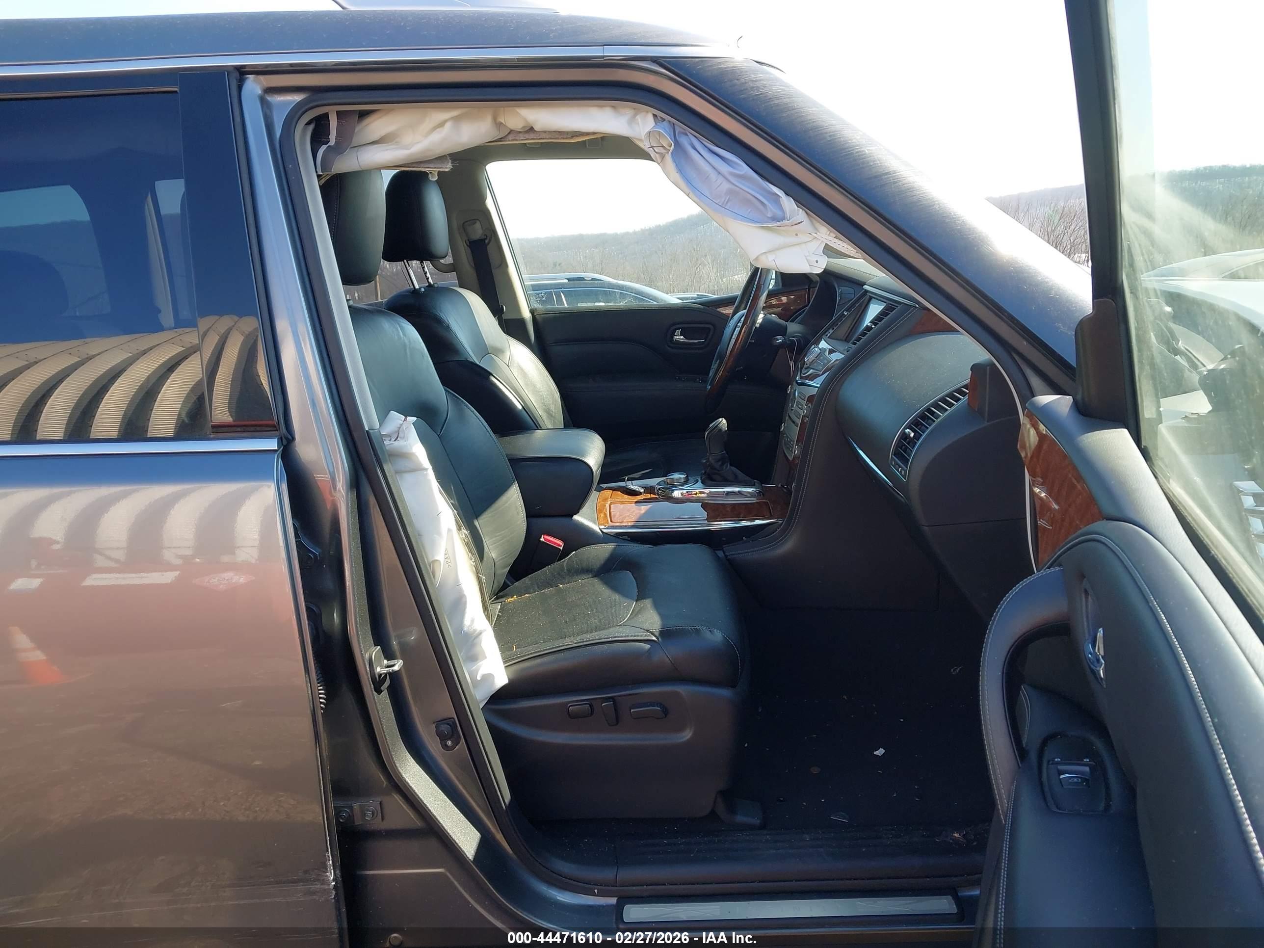 INFINITI QX80 image 5