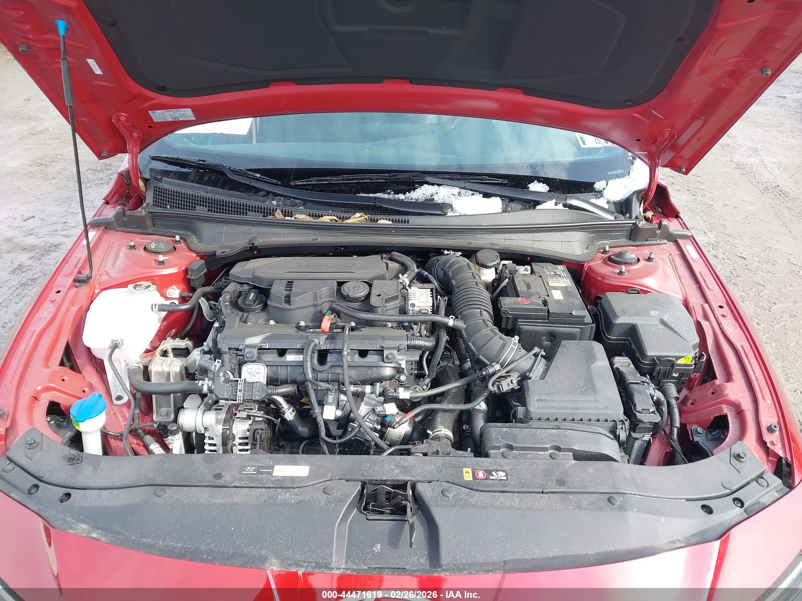 HYUNDAI ELANTRA image 10