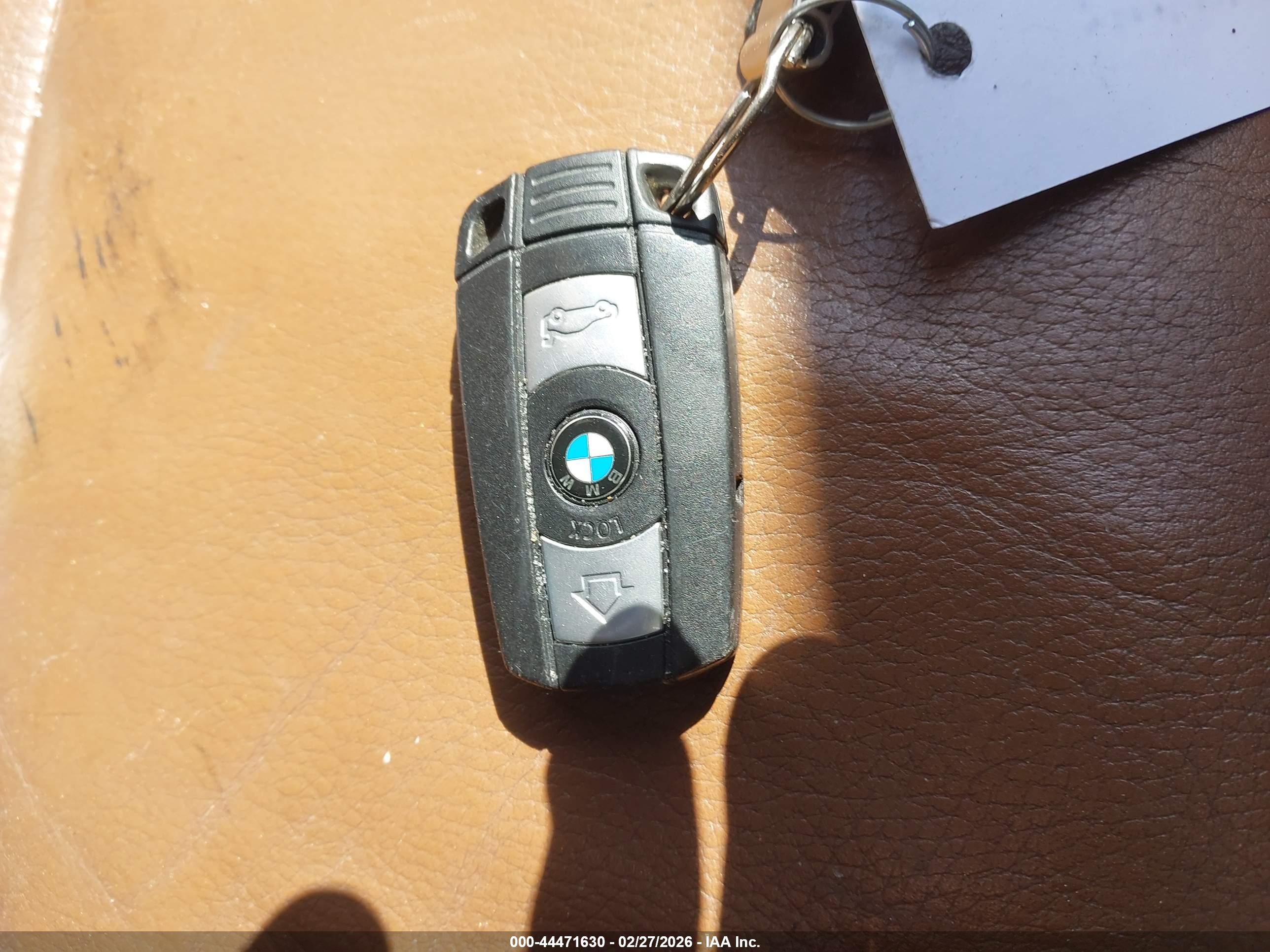 BMW 328I image 11