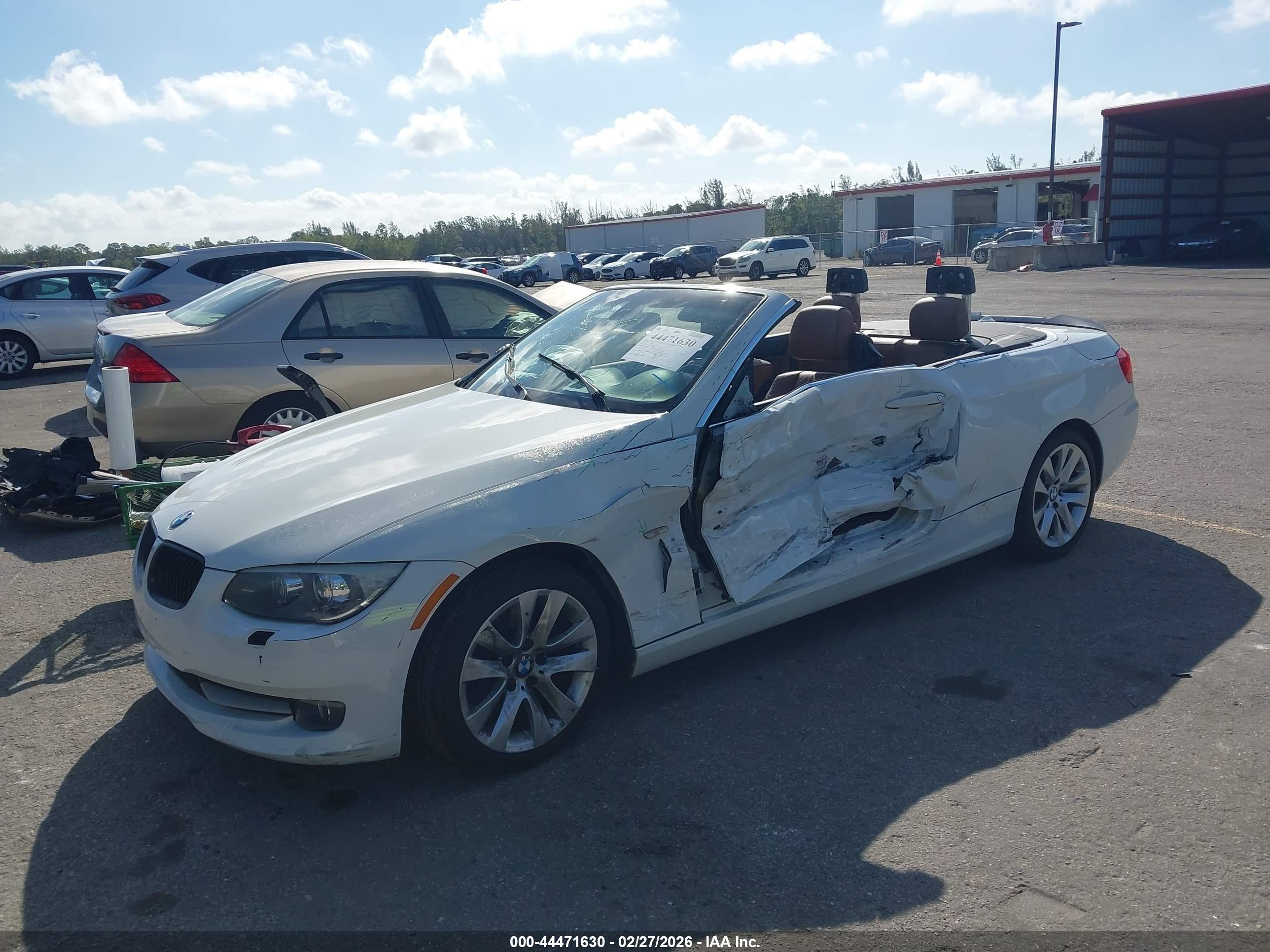 BMW 328I image 2