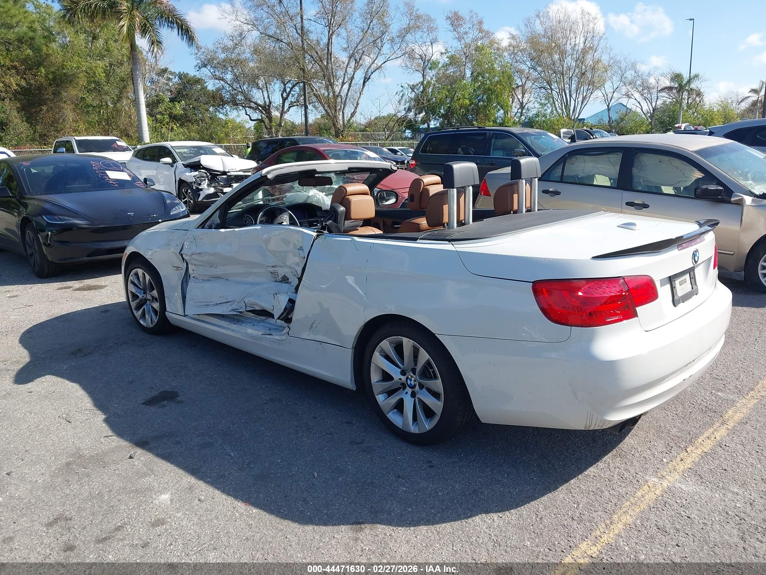 BMW 328I image 3
