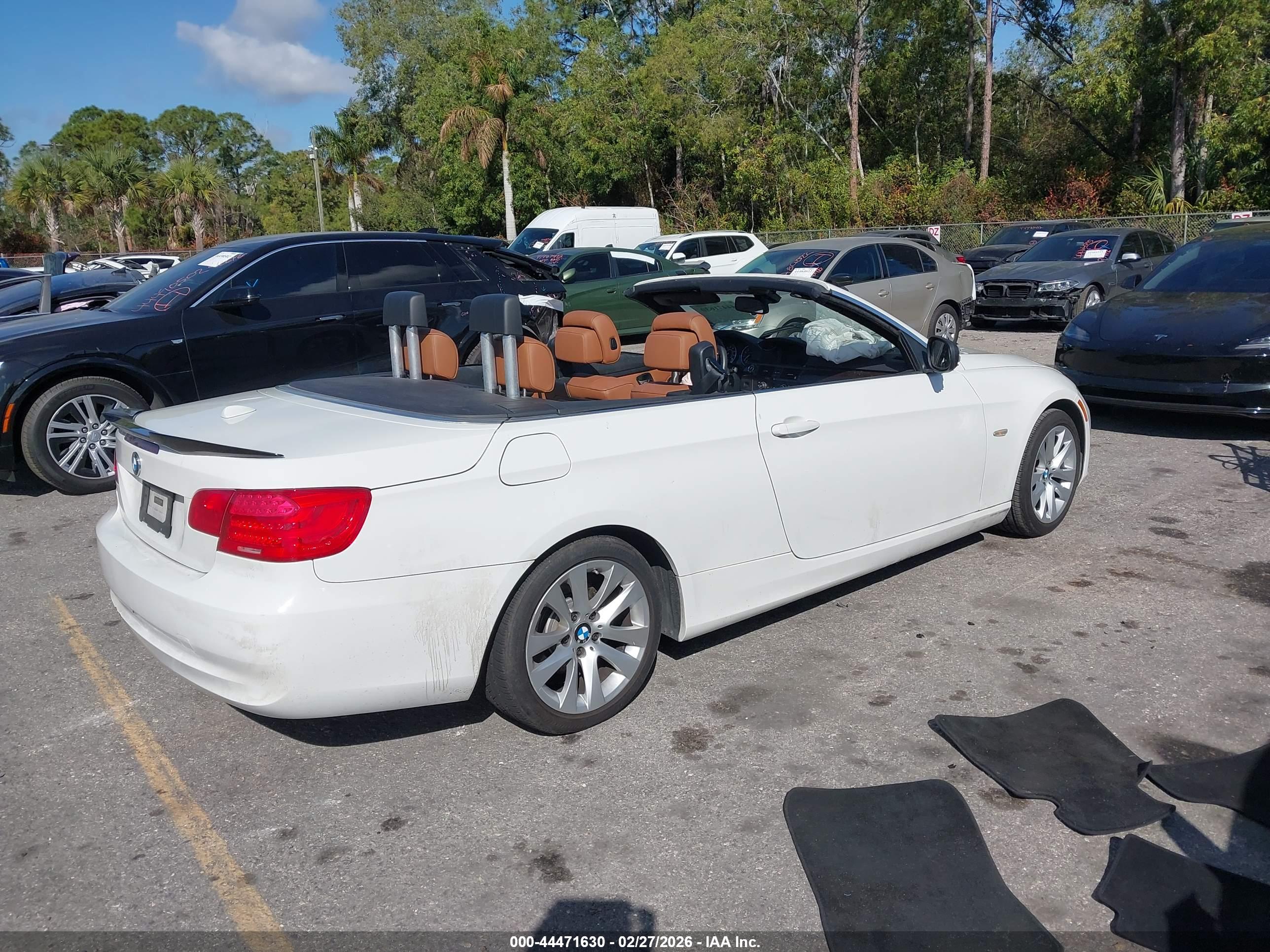 BMW 328I image 4