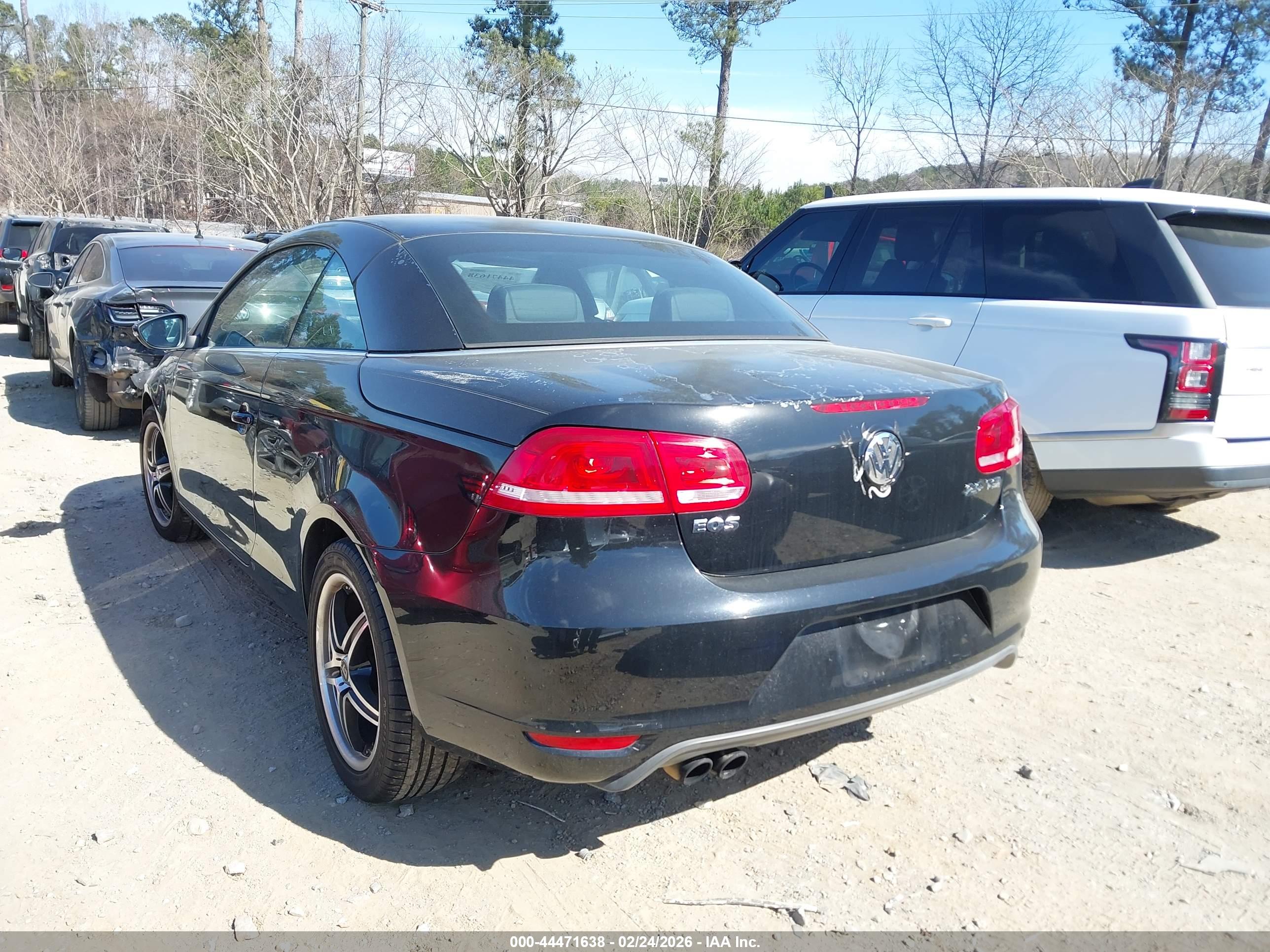 VOLKSWAGEN EOS image 3
