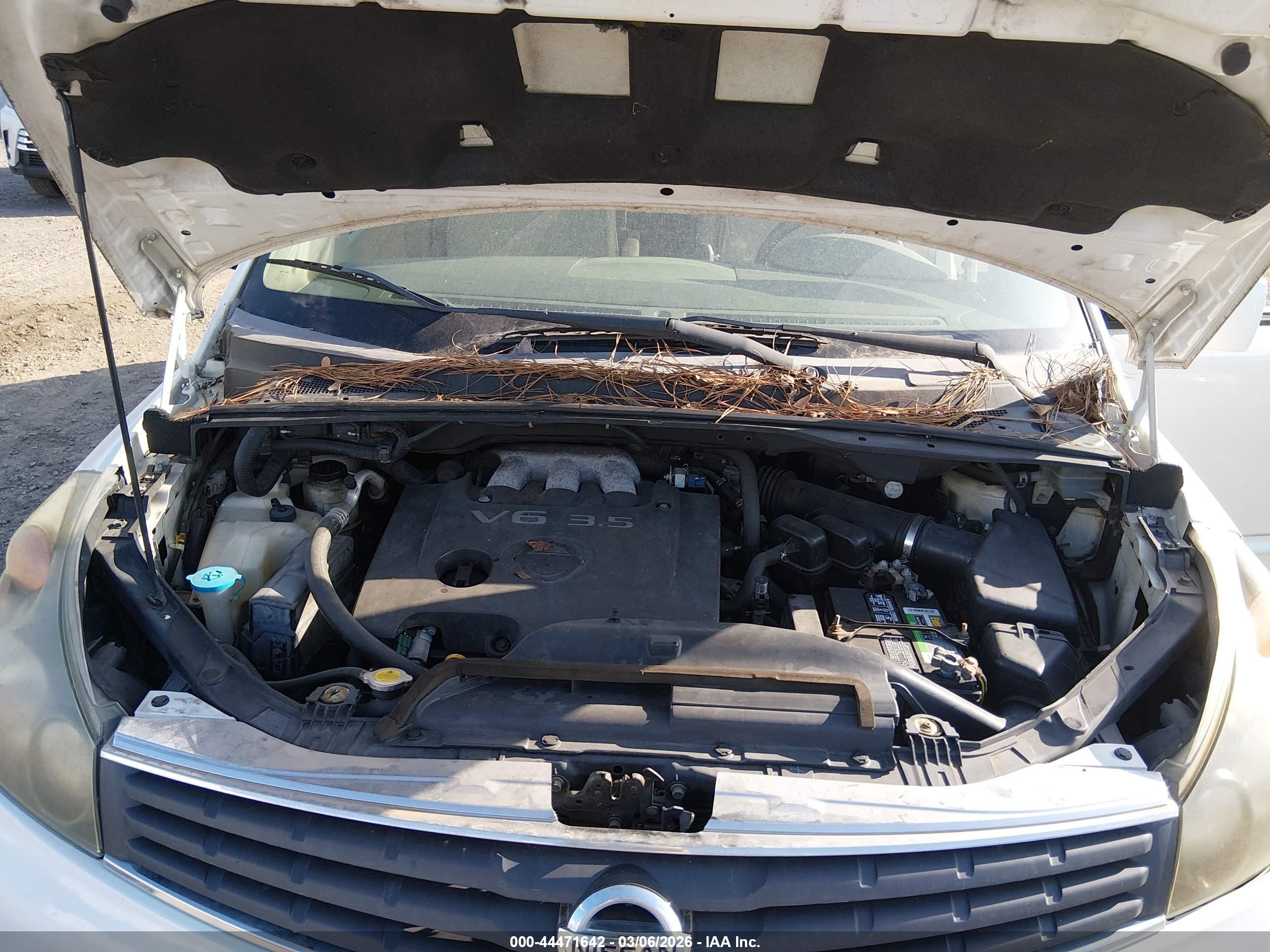 NISSAN QUEST image 10