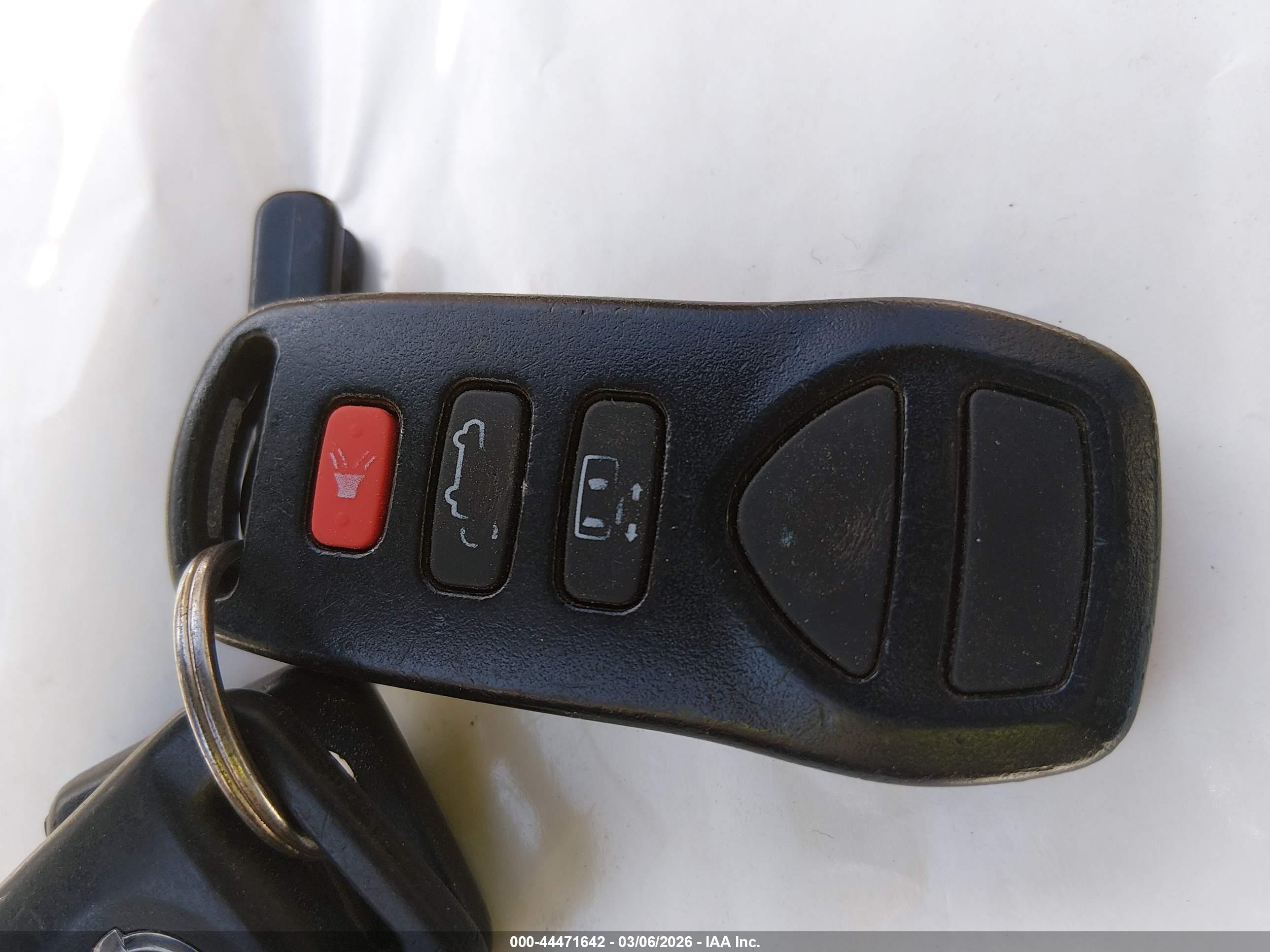 NISSAN QUEST image 11