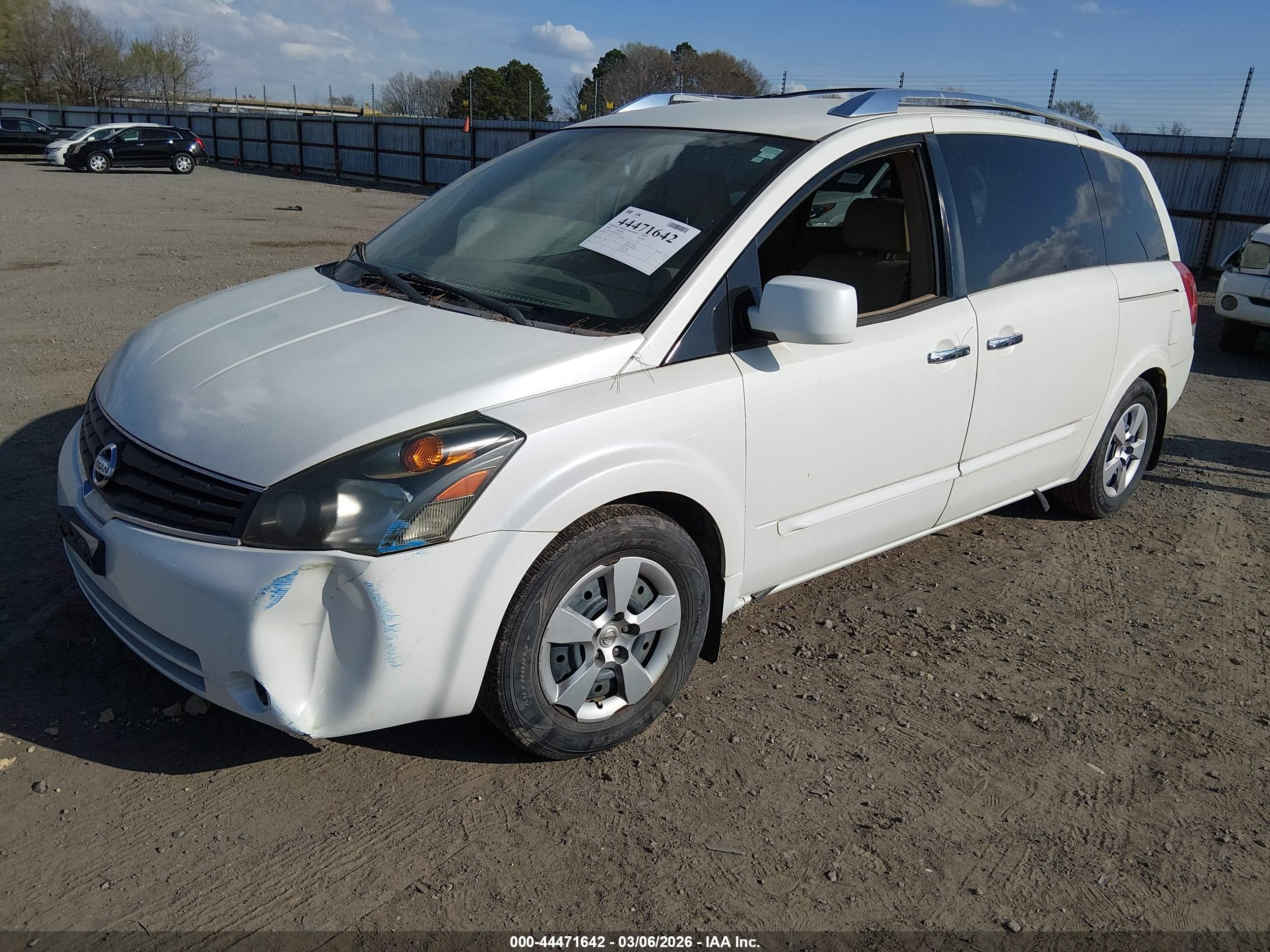 NISSAN QUEST image 2