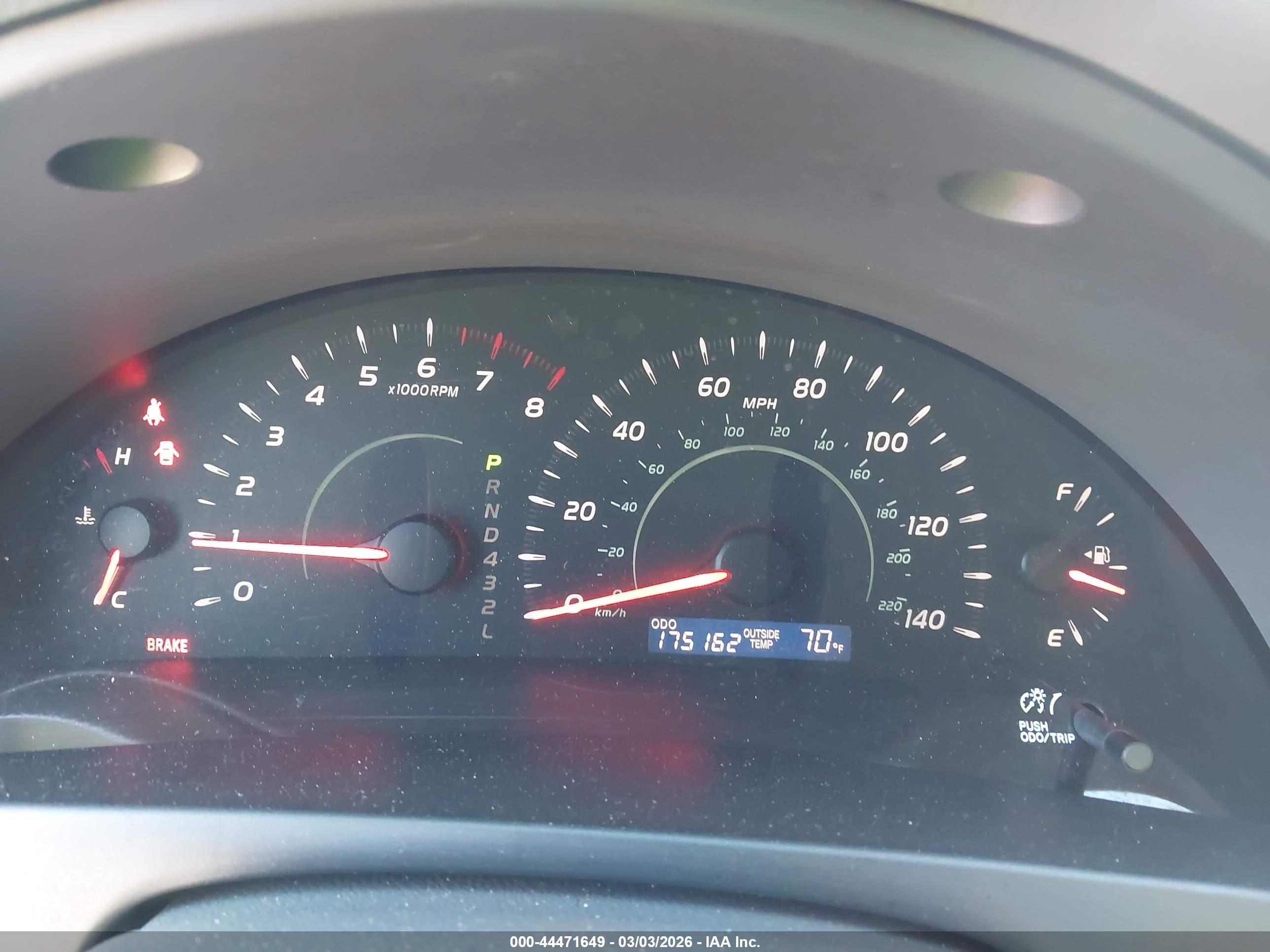 TOYOTA CAMRY image 7