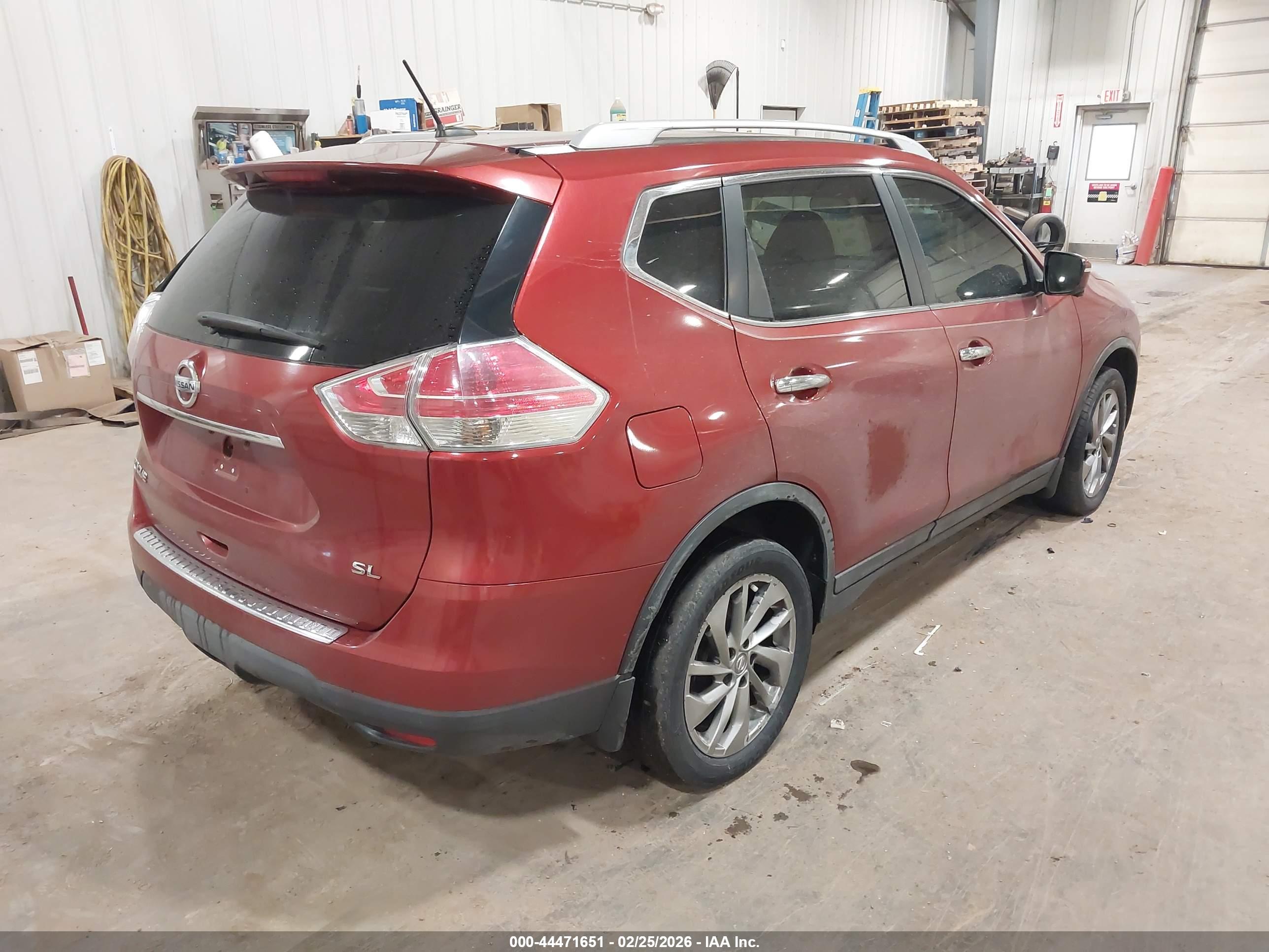 NISSAN ROGUE image 4