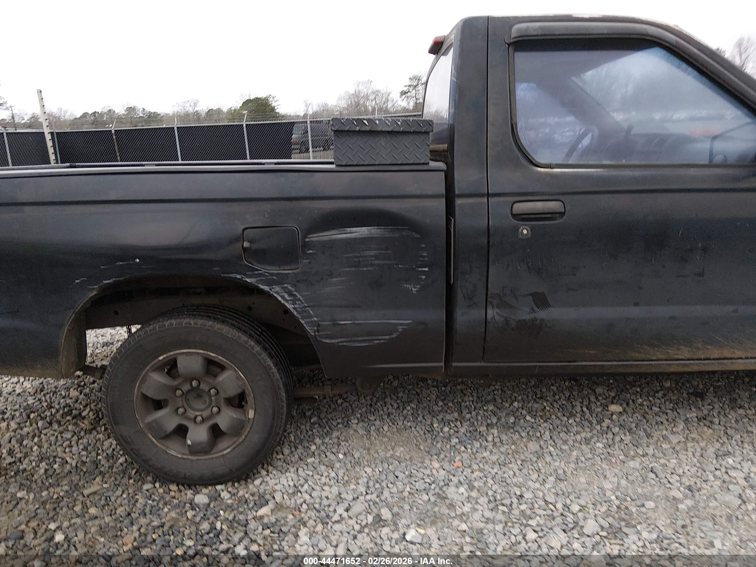 NISSAN FRONTIER image 6