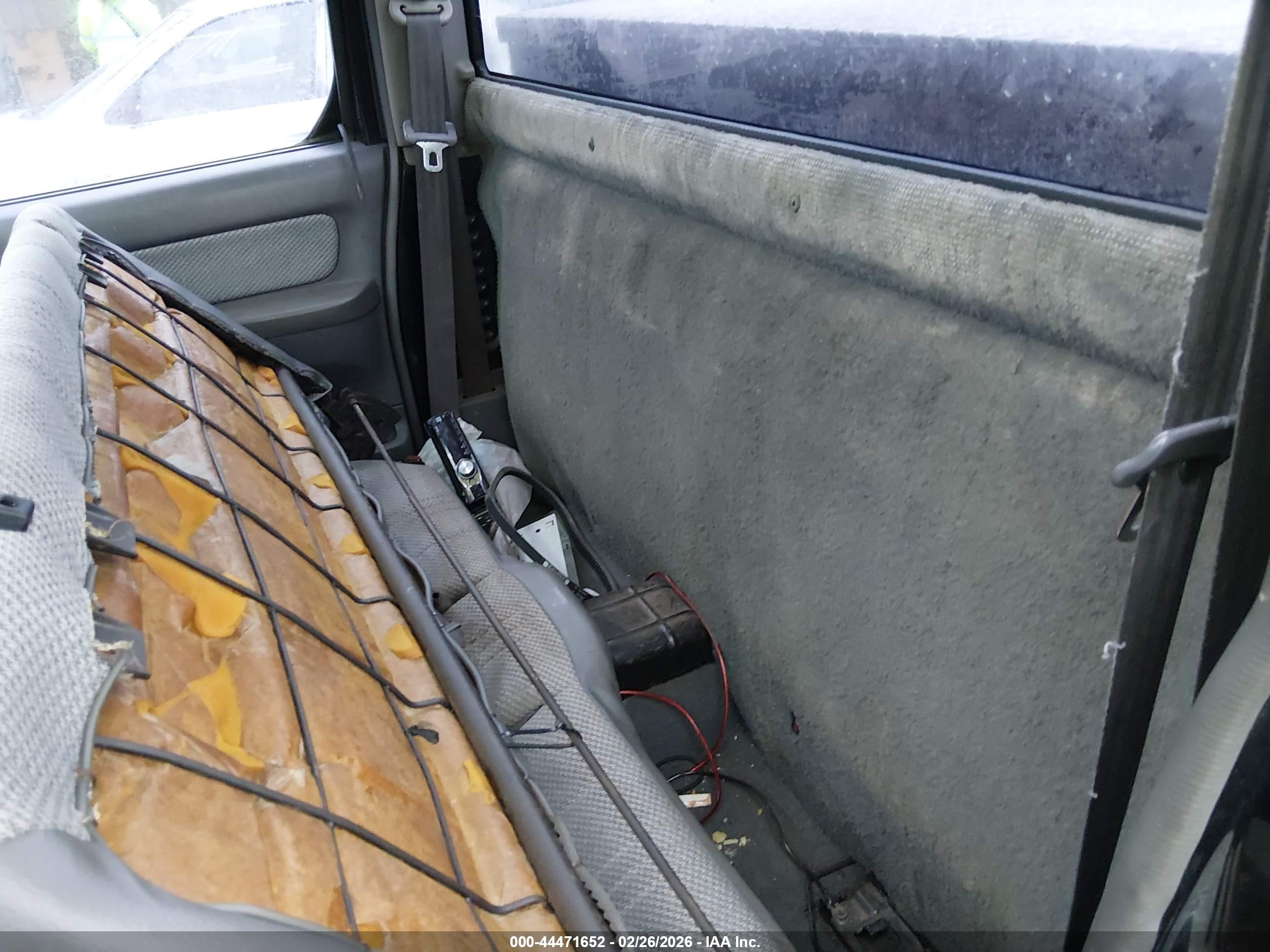 NISSAN FRONTIER image 8