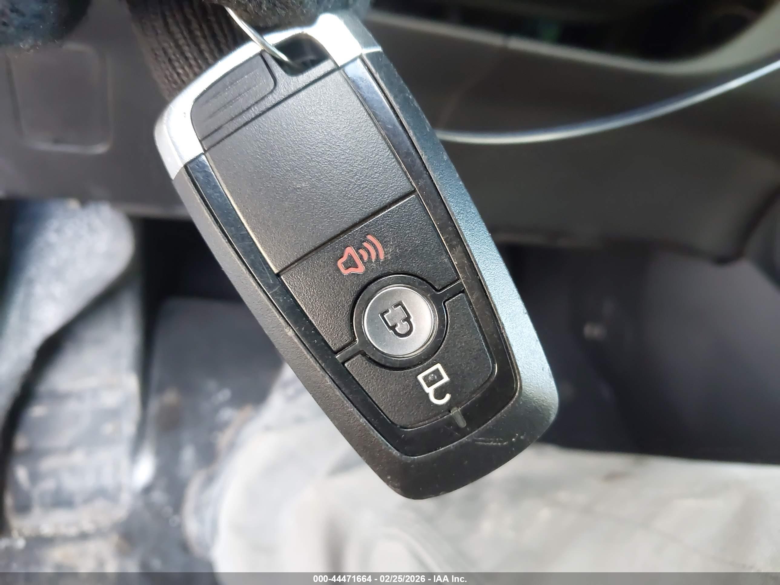 FORD ESCAPE image 11
