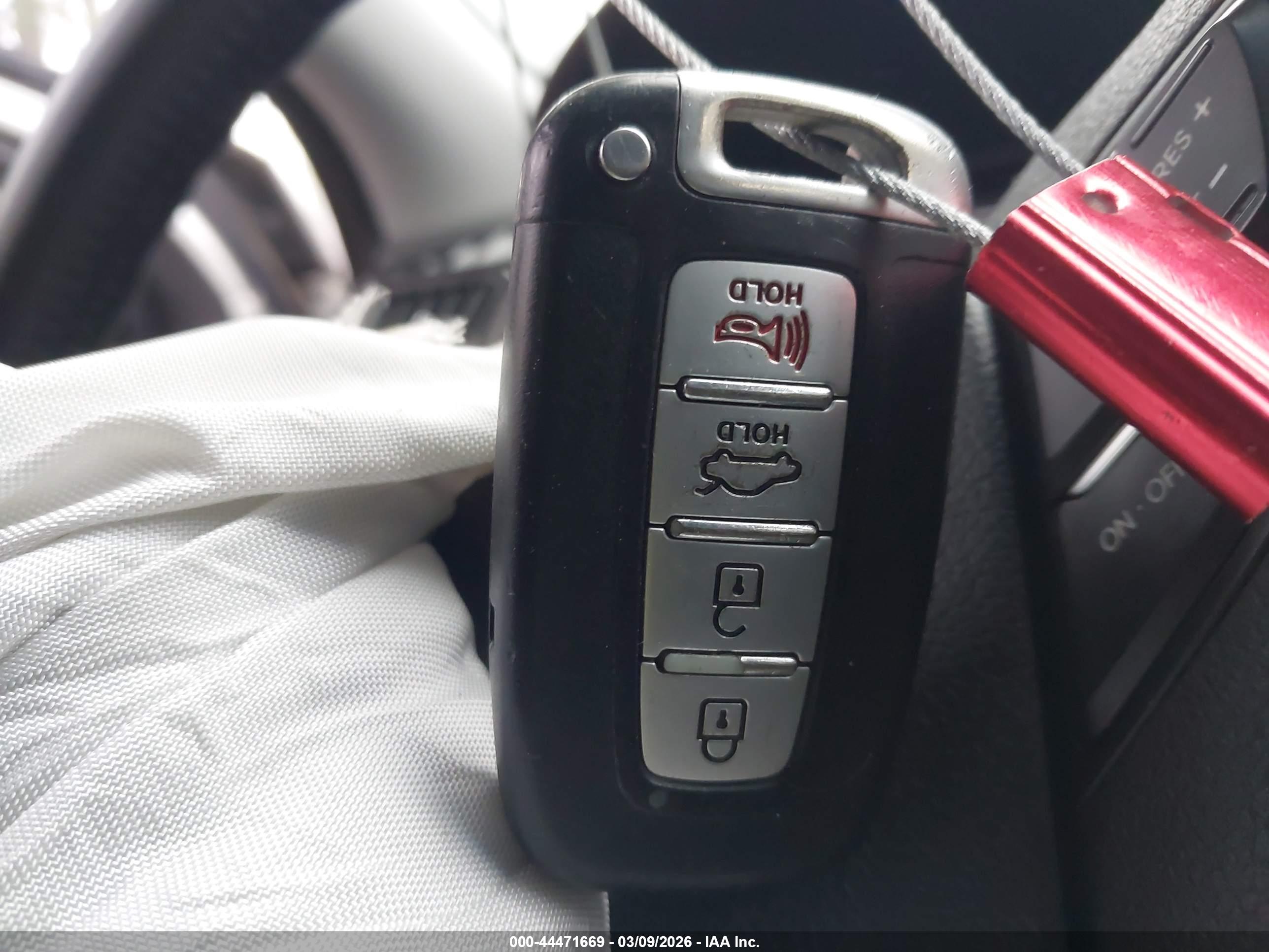 HYUNDAI SONATA image 11