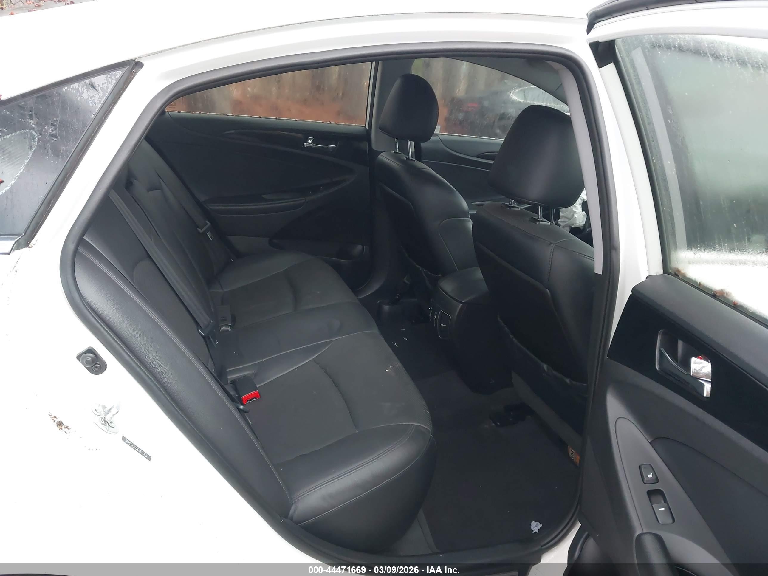 HYUNDAI SONATA image 8