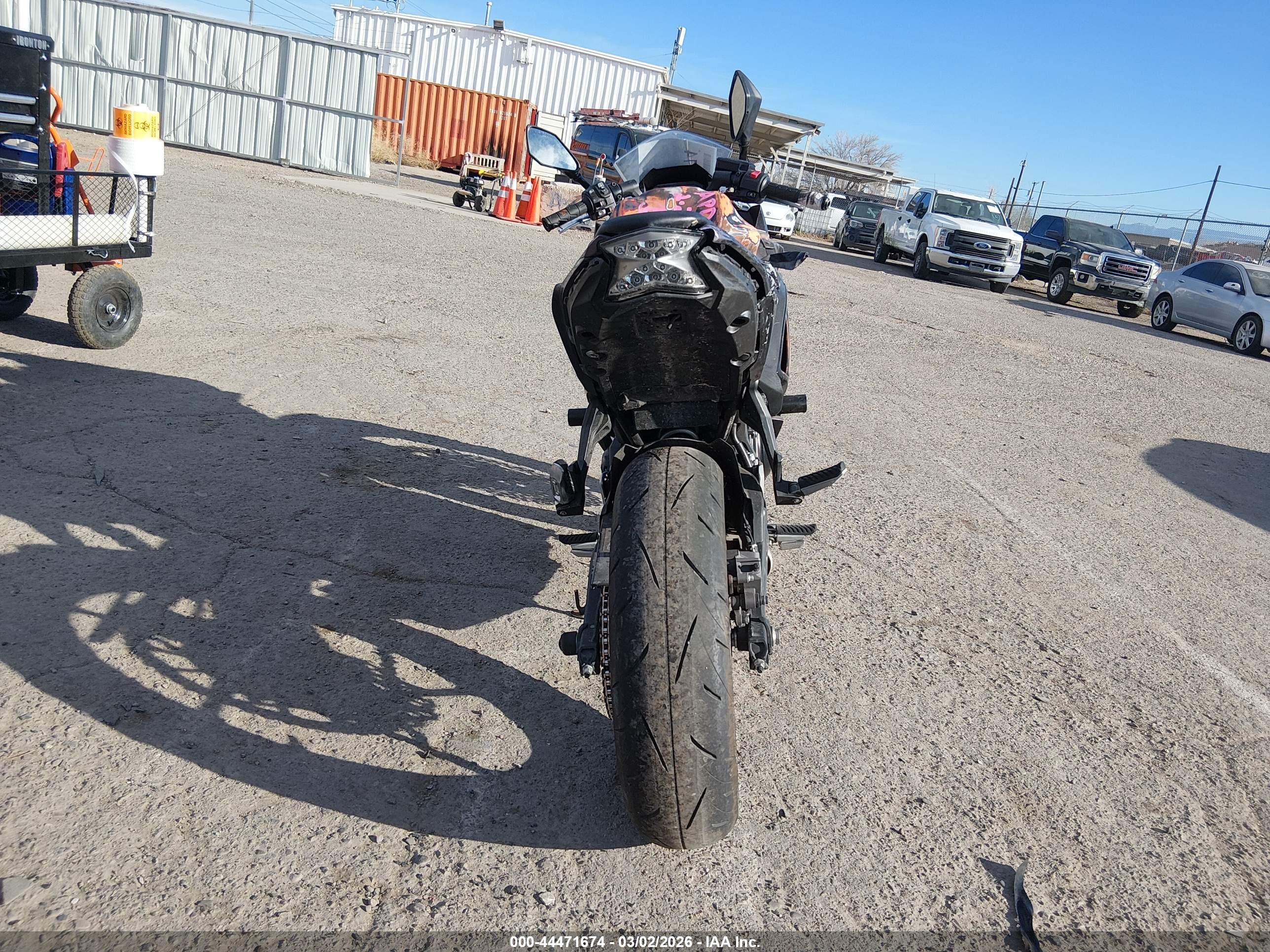 KAWASAKI EX650 image 6