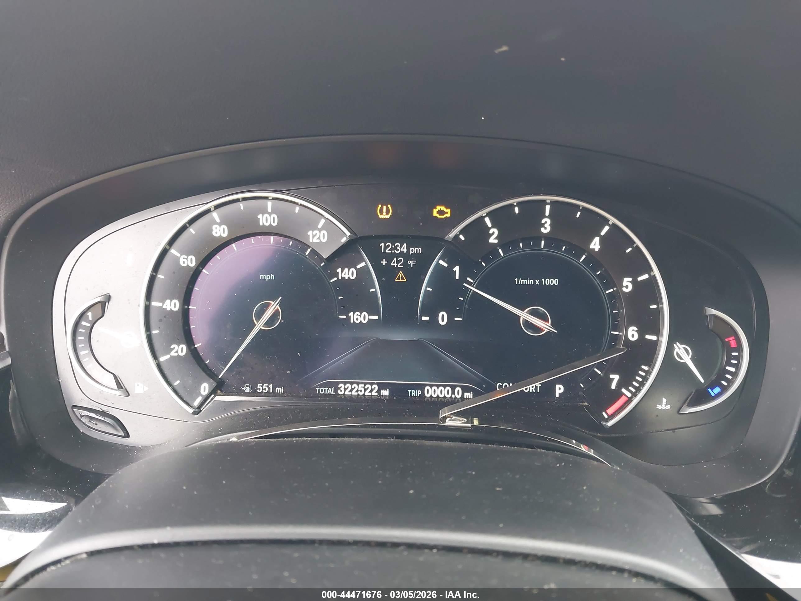 BMW 530I image 7