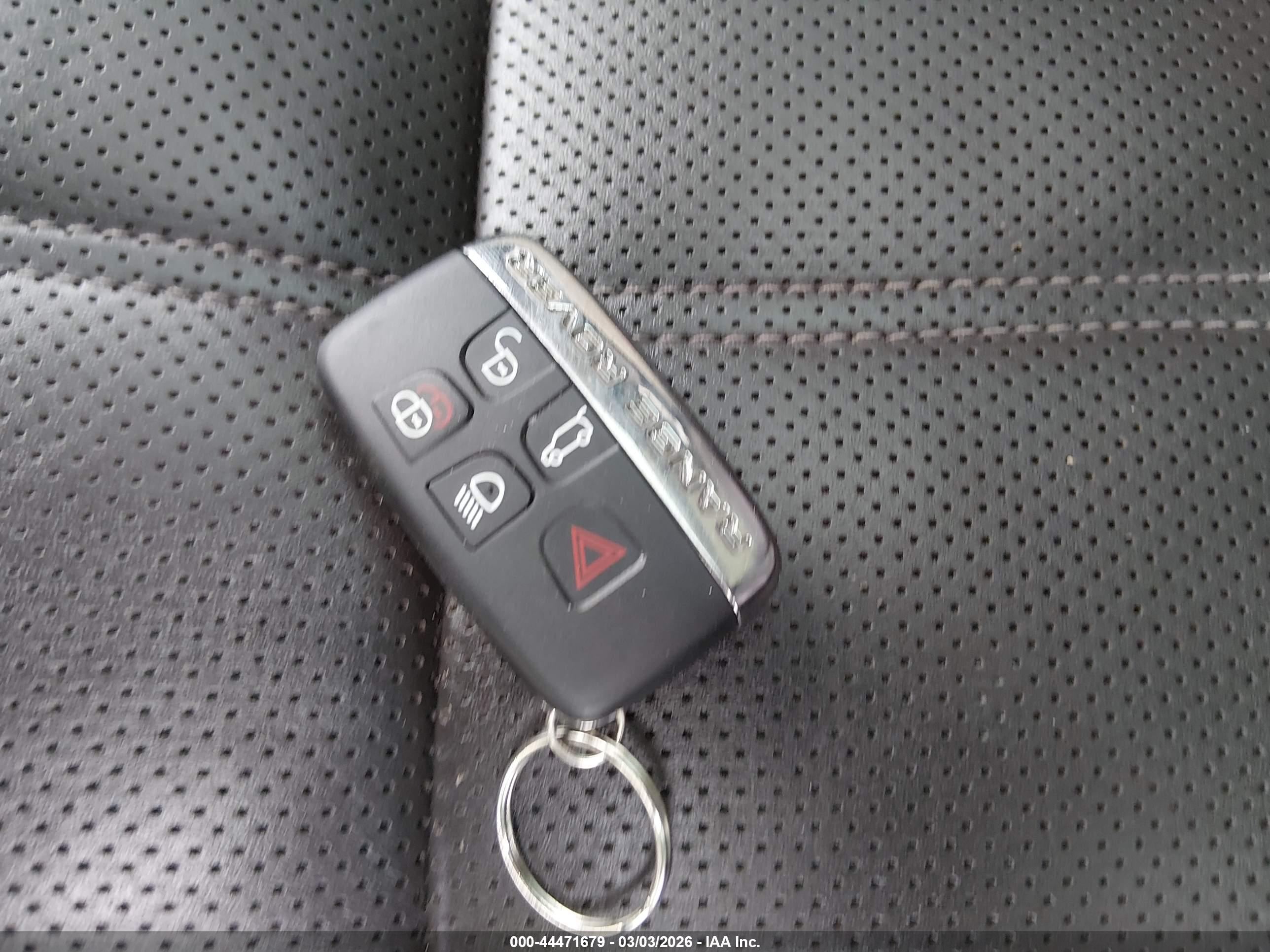 LAND ROVER image 11