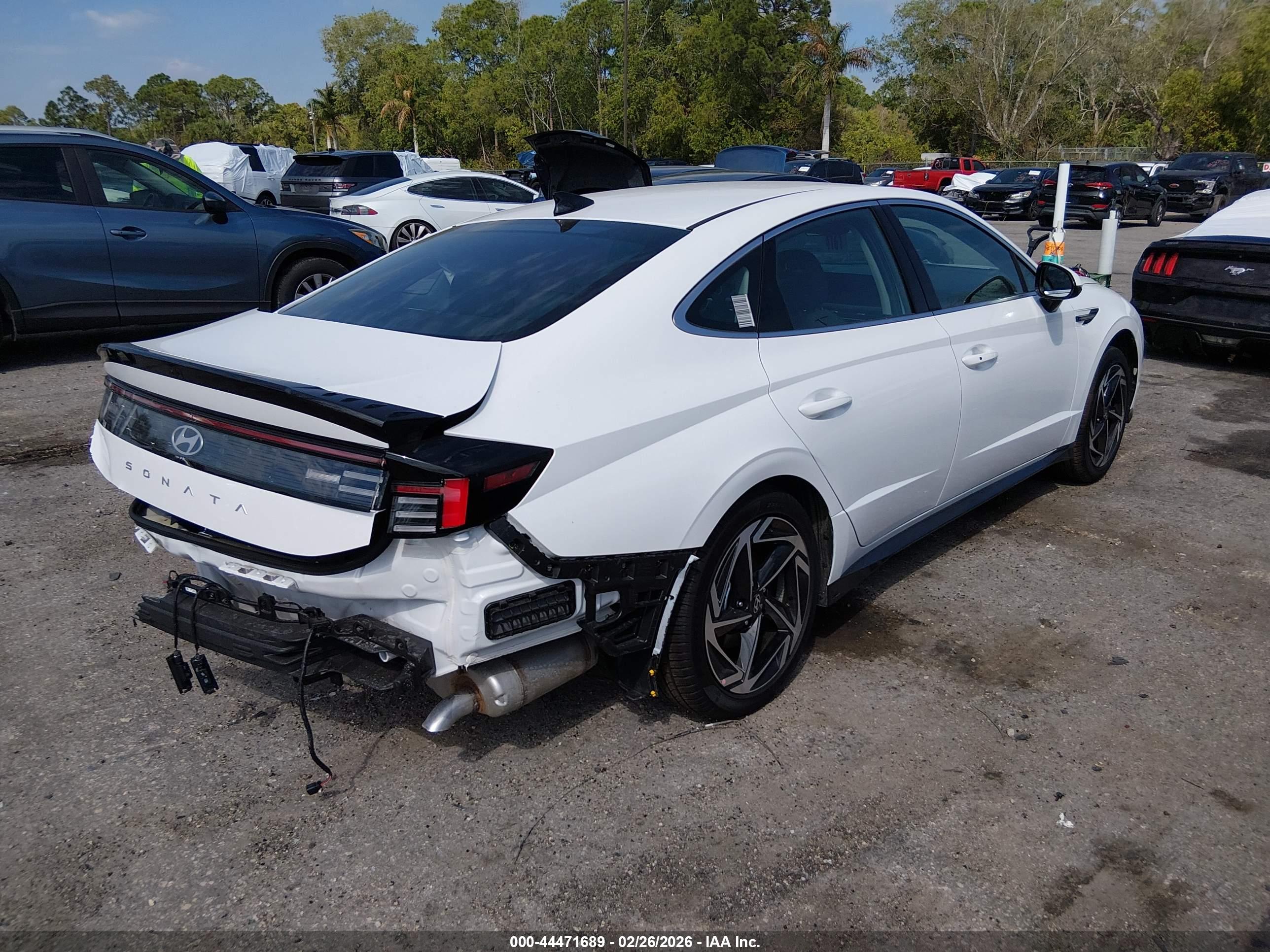 HYUNDAI SONATA image 4